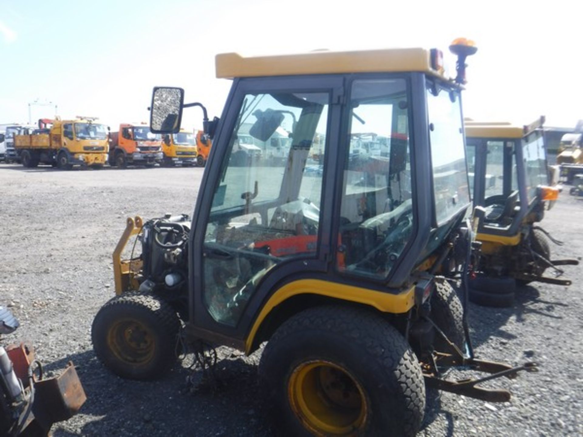 2003 KUBOTA Mini tractor, S/N B2110HD80538. Reg - SN53 JKK hrs not known. Non-runner. For spares o - Image 11 of 17