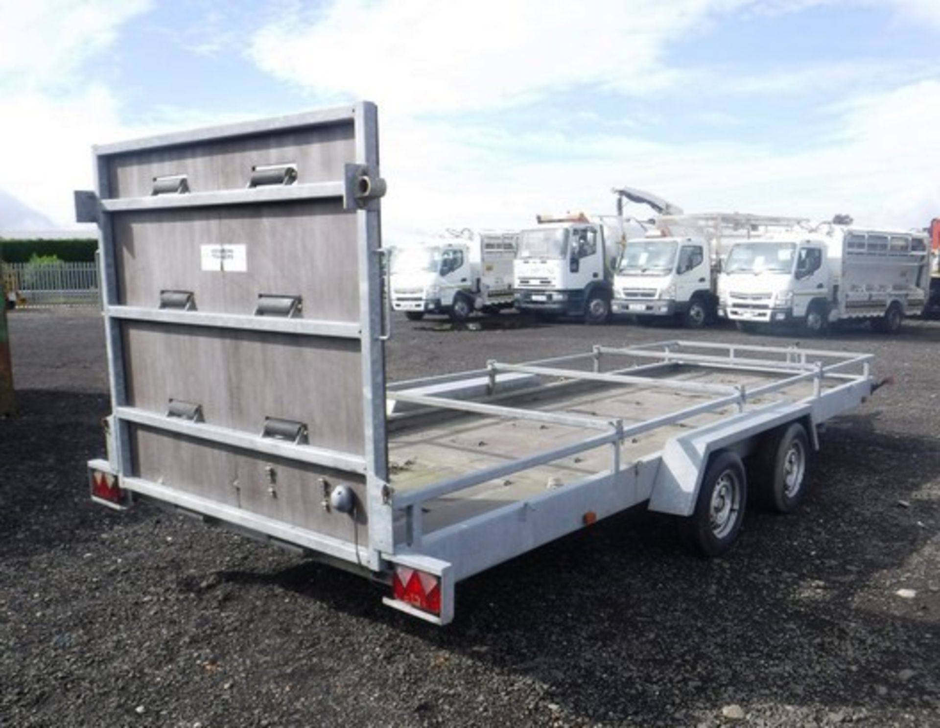 2003 WESTERN 18' x 6' twin axle trailer c/w 5' ramp. Max gross weight 2000kgs. VIN SEWTTRT203BG50014 - Image 4 of 11