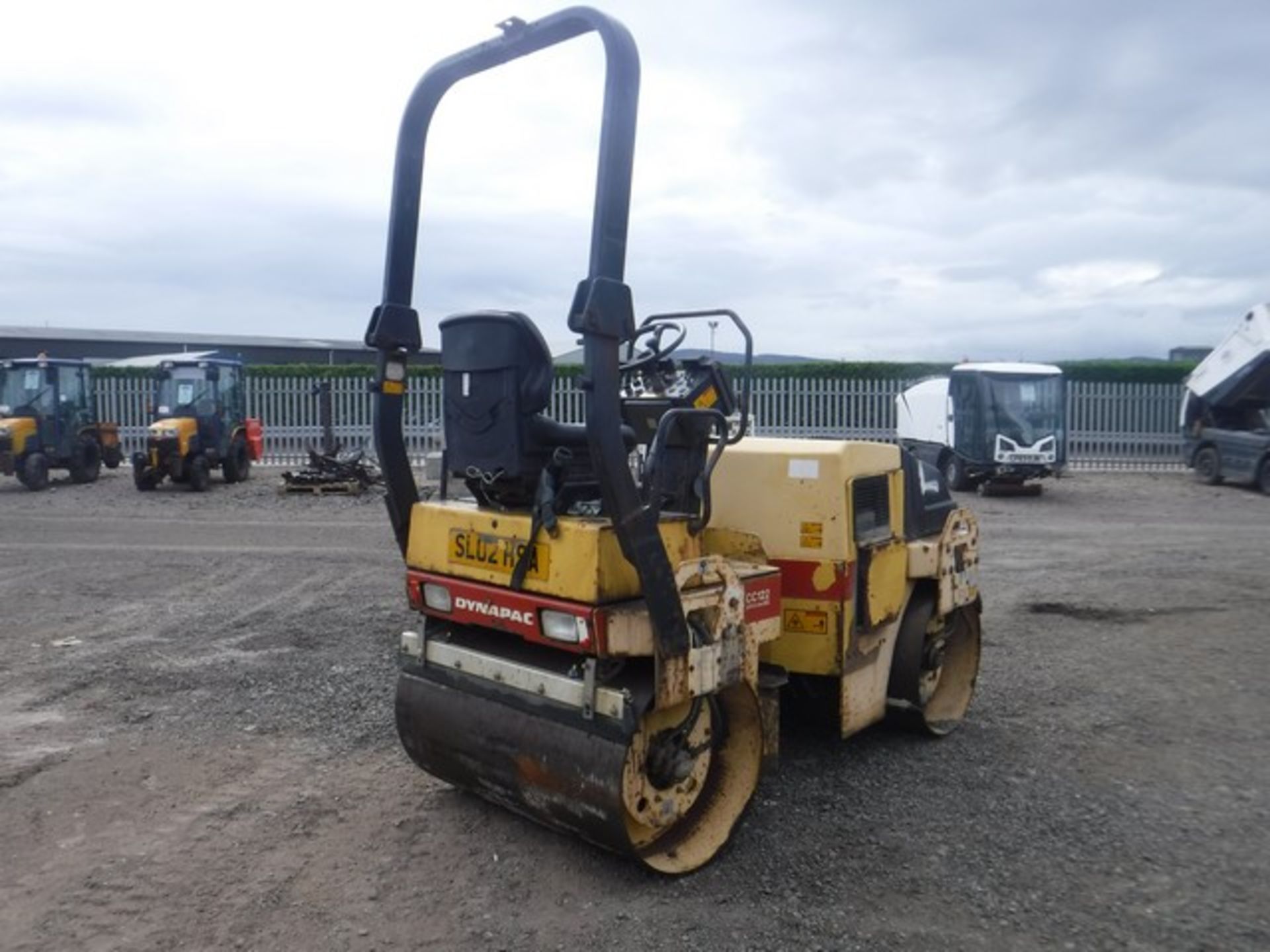 2002 DYNOPAC double drum roller. Service history. Reg No SL02 HSA. 2000hrs (not verified) - Image 10 of 14