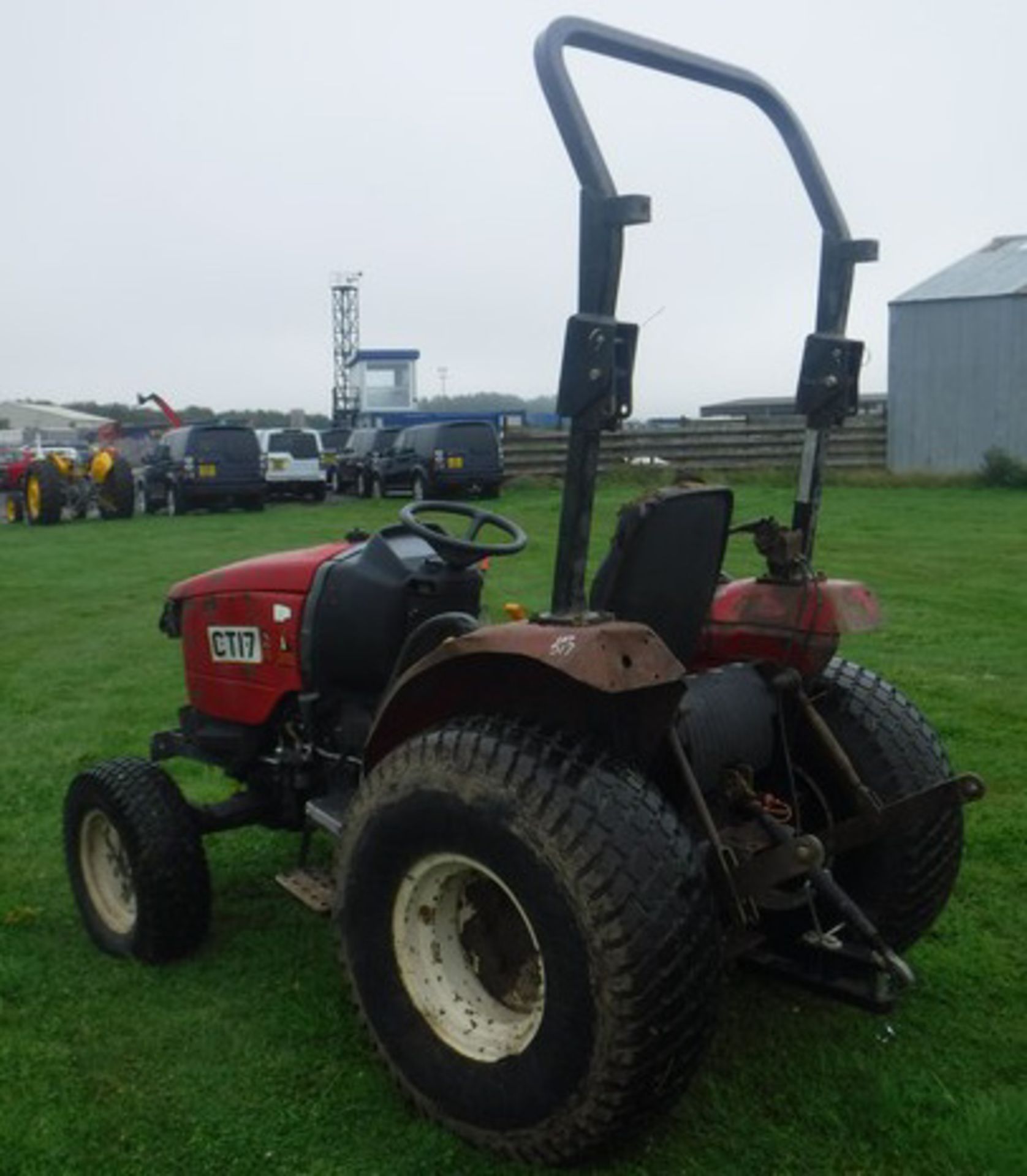 2011 SHIBAURA ST-333 compact tractor. S/N21193, 1915hrs (not verified) - Image 7 of 11