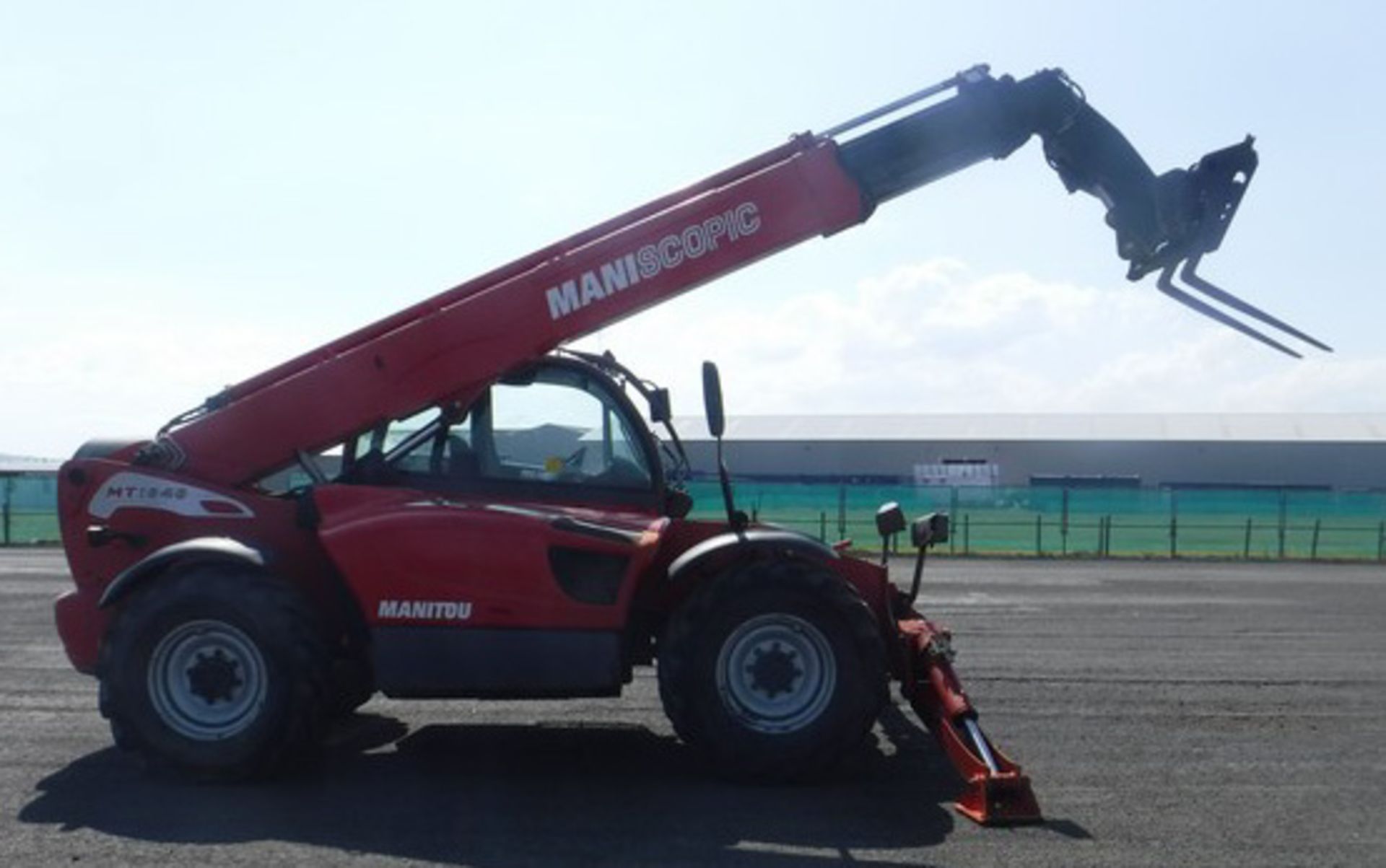 2009 MANITOU MT1840, Reg - SY59CFK. S/N - 258408. 4209 hrs (not verified). C/W set of forks - Image 9 of 13