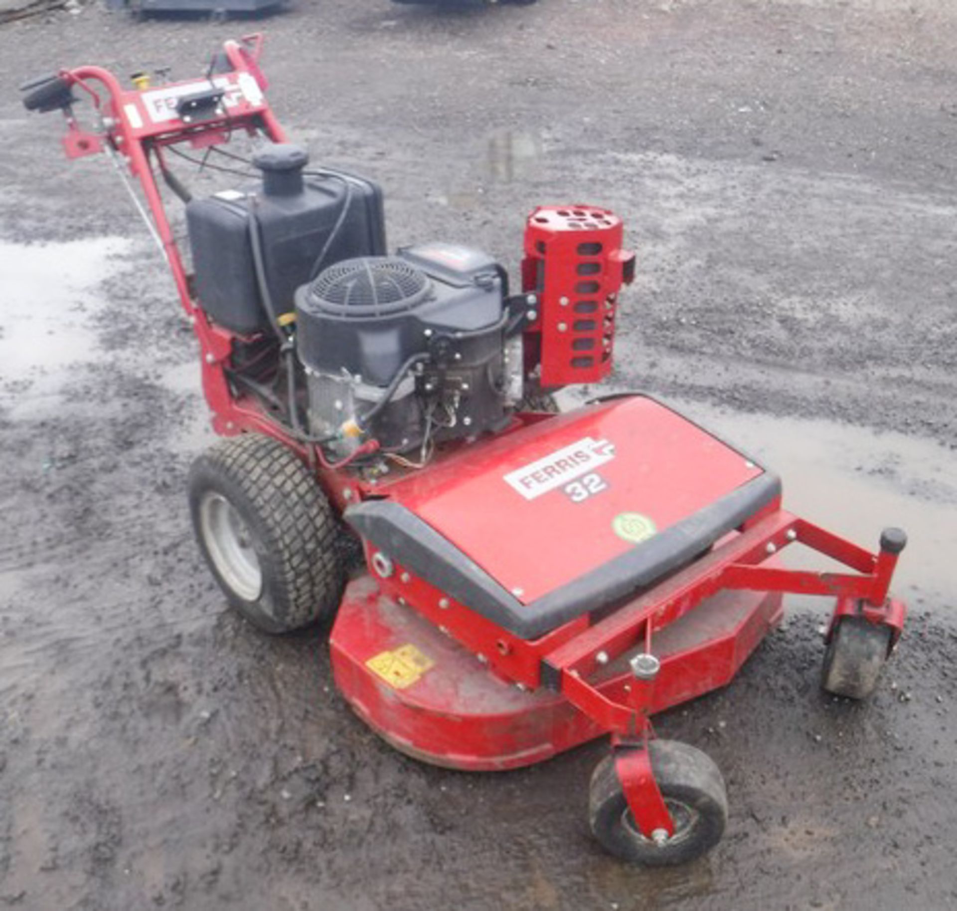 FERRIS 32" cut walk behind mower with Kawasaki FS541V engine. Model - 5900544, S/N 2017035693. Asset - Image 2 of 7