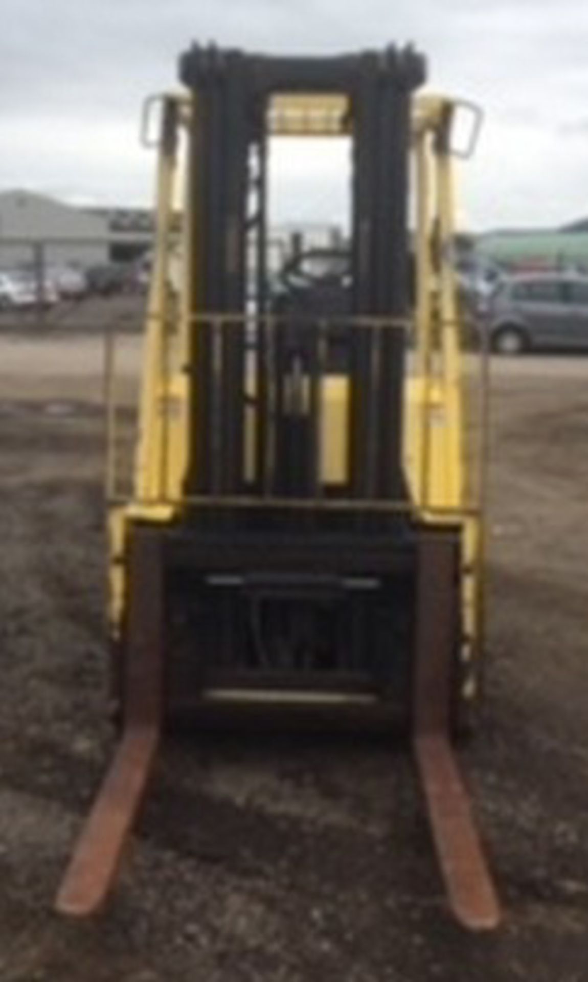 1999 HYSTER 3.00 Diesel forklift with triple mast & side shift. S/N H177B14901W. 10941hrs (not verif - Image 2 of 12