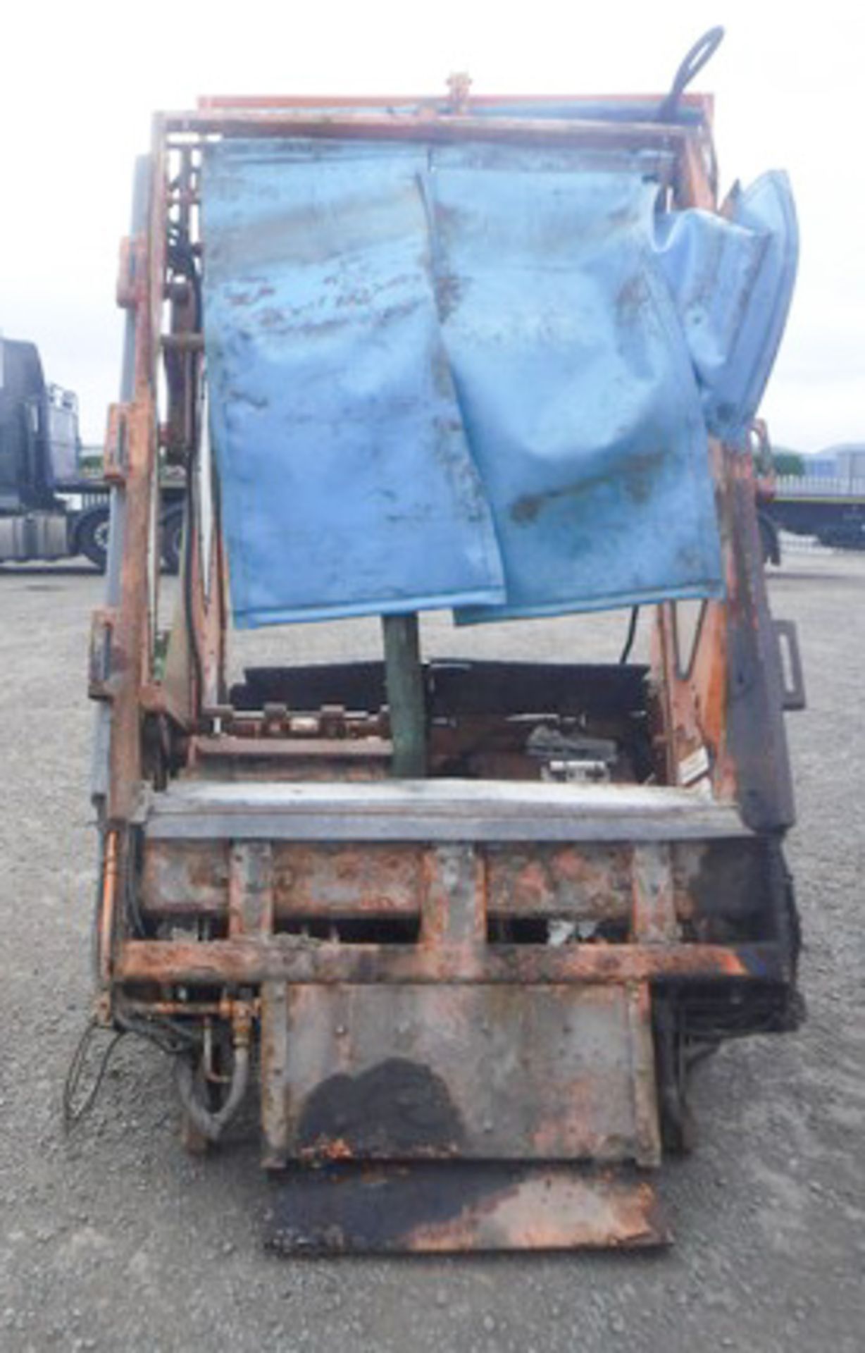 2005 LIFTING-GEAR for the rear of bin lorries (2). Type - TCA-DEL2. Fab No - 050610380, RL0822603