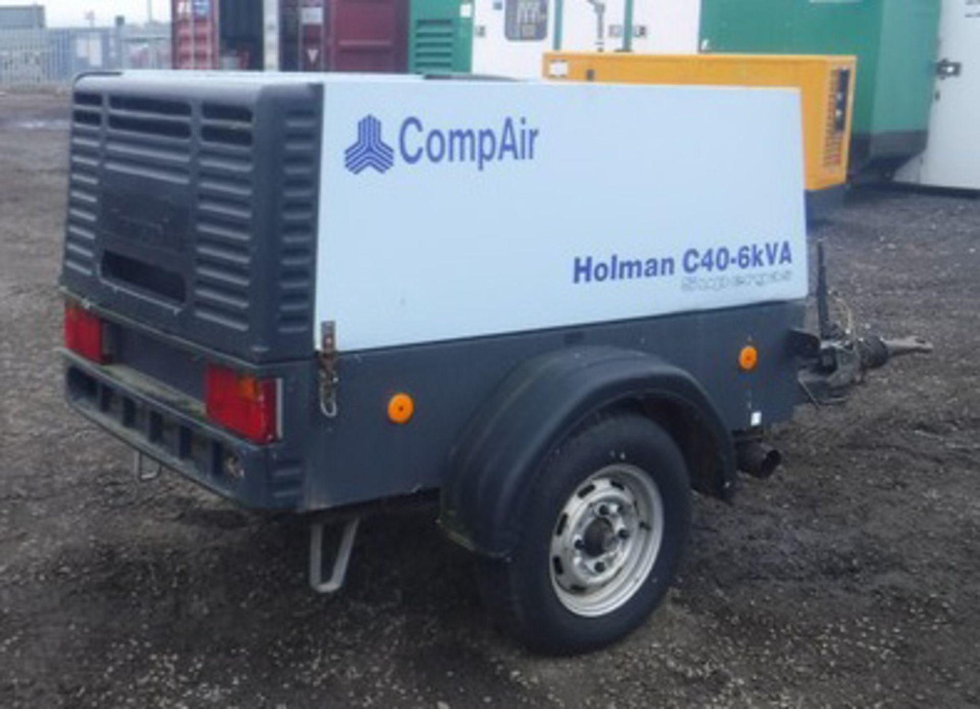 2000 COMPAIR DLT040 compressor. Model - Holman C40-6kVA Supergas. 677hrs (not verified). Asset - T25 - Image 3 of 11