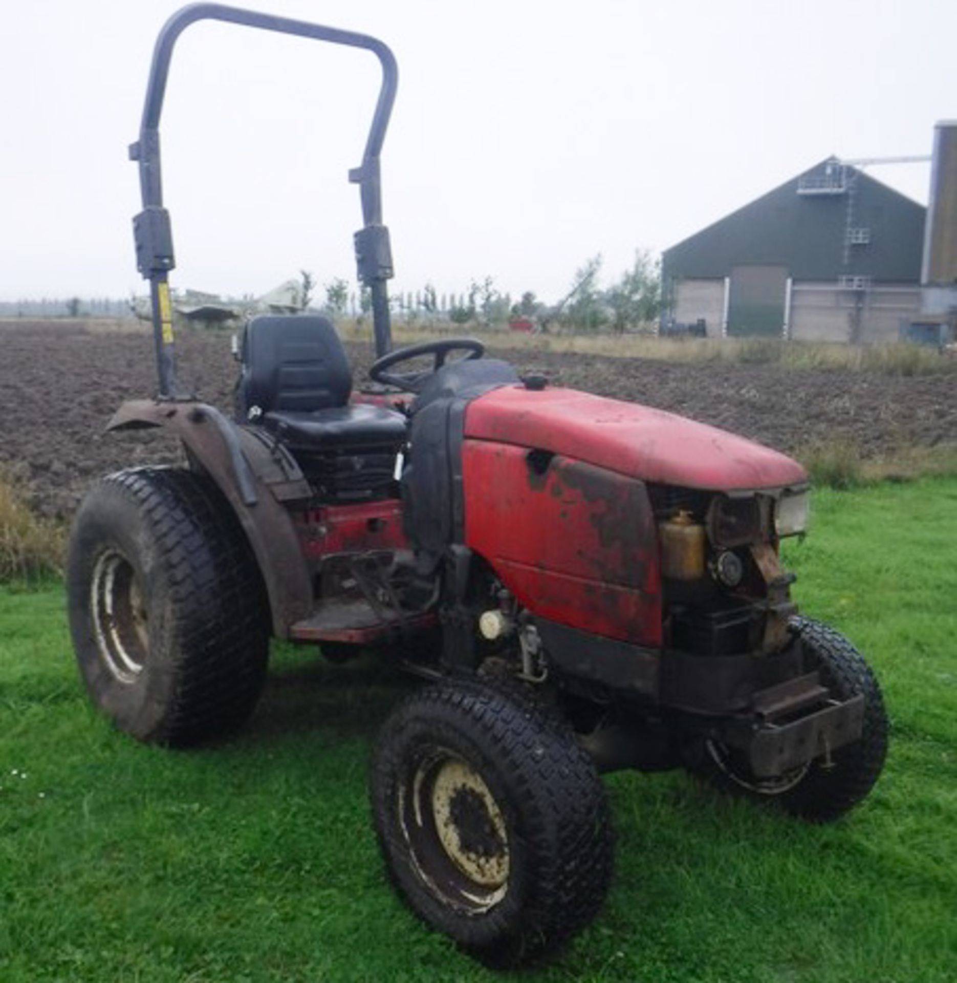 2010 SHIBAURA ST-333 compact tractor. S/N 21131, 2147hrs (not verified) - Bild 3 aus 12