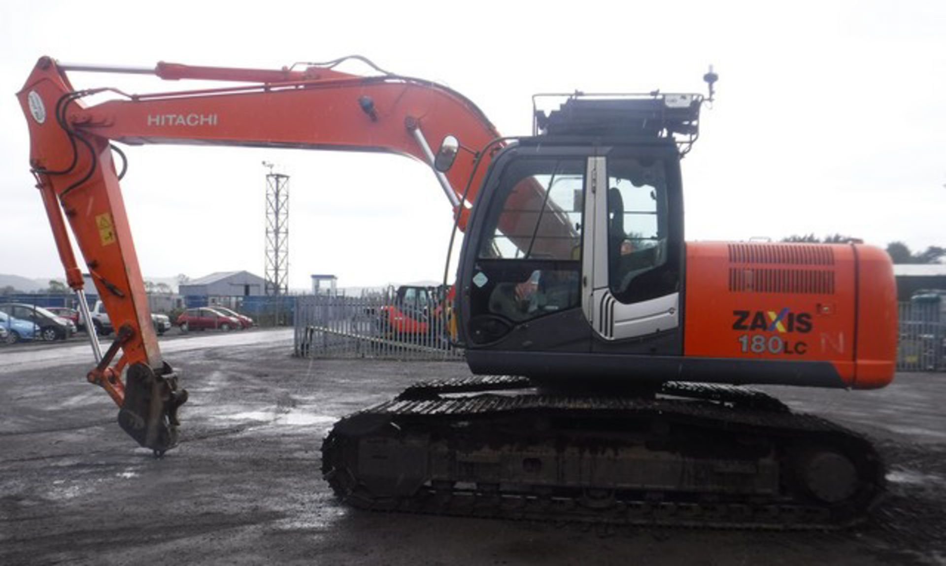 2008 HITACHI ZX180LC-3 tracked excavator. VIN - HCMBCF00E00020105. 8140hrs (not verified). No bucket - Image 8 of 26