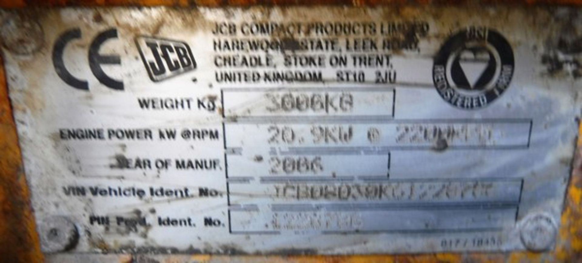 2006 JCB 8030 ZTS midi excavator c/w bucket 2920 hrs (not verified) detailed service history.Reg No - Image 2 of 22