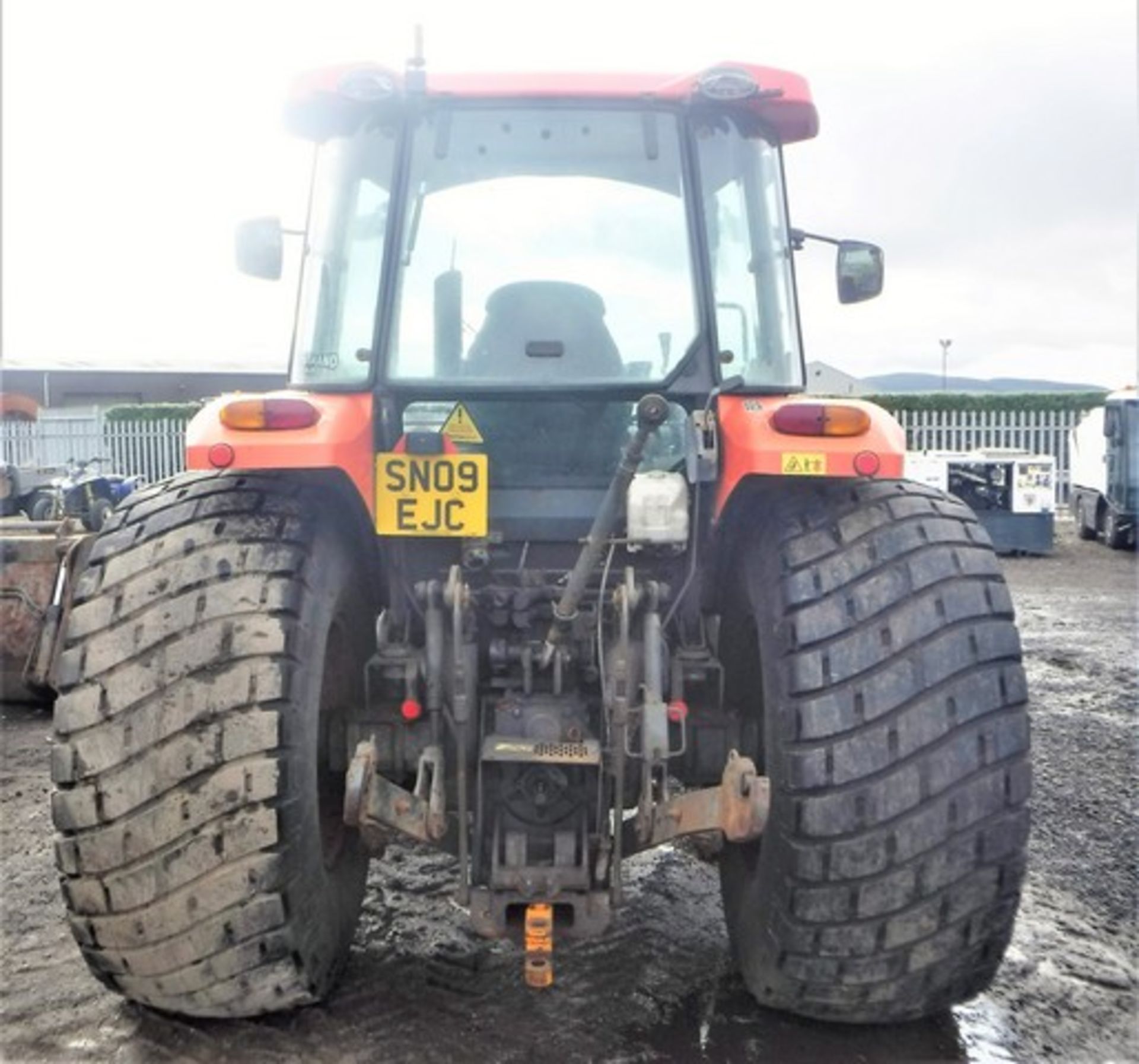 2009 KUBOTA M8540. Reg - SN09EJC. S/N - M854080134. 6838hrs (verified). C/W 2008 Kubota front loader - Image 16 of 19