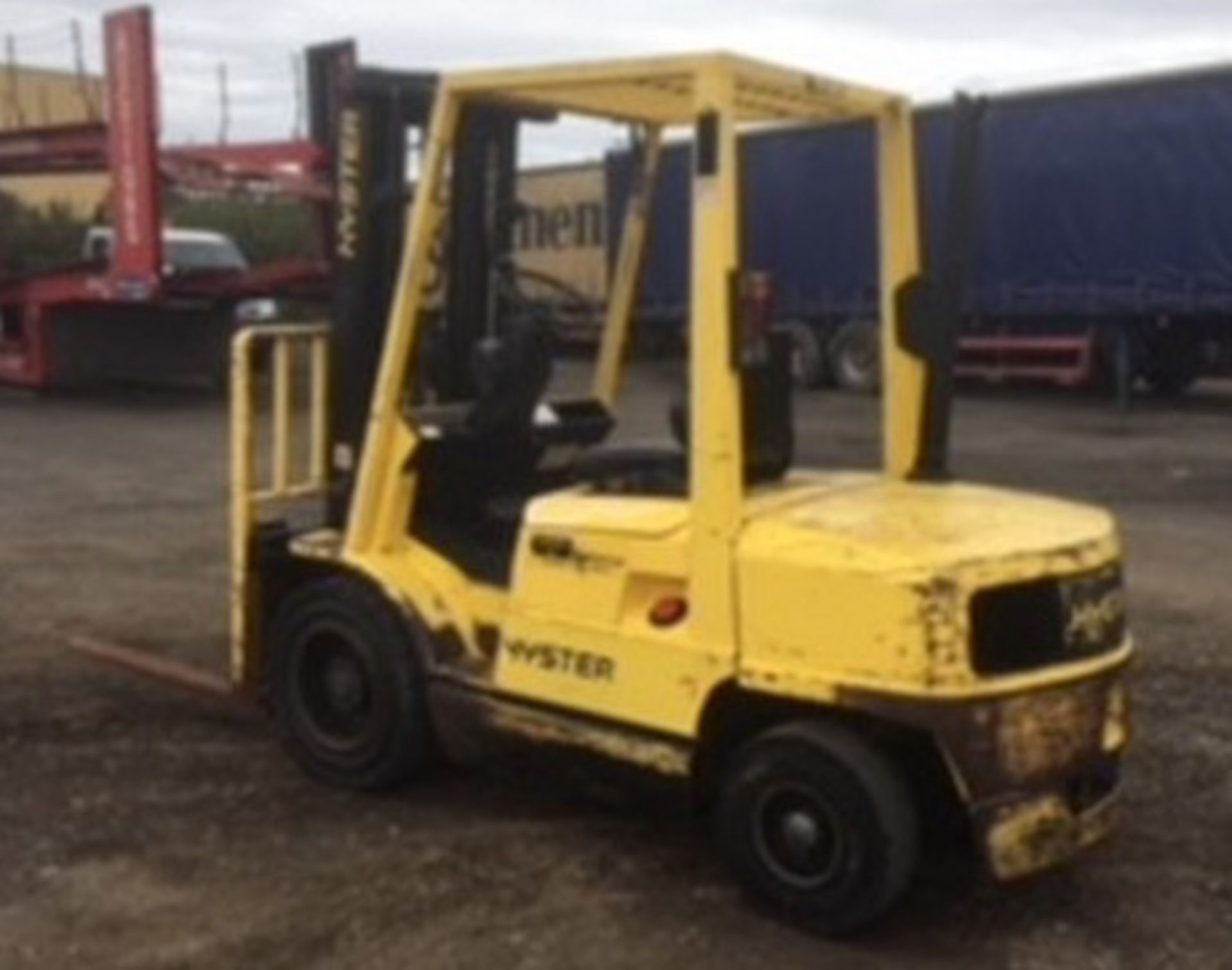 1999 HYSTER 3.00 Diesel forklift with triple mast & side shift. S/N H177B14901W. 10941hrs (not verif - Image 8 of 12
