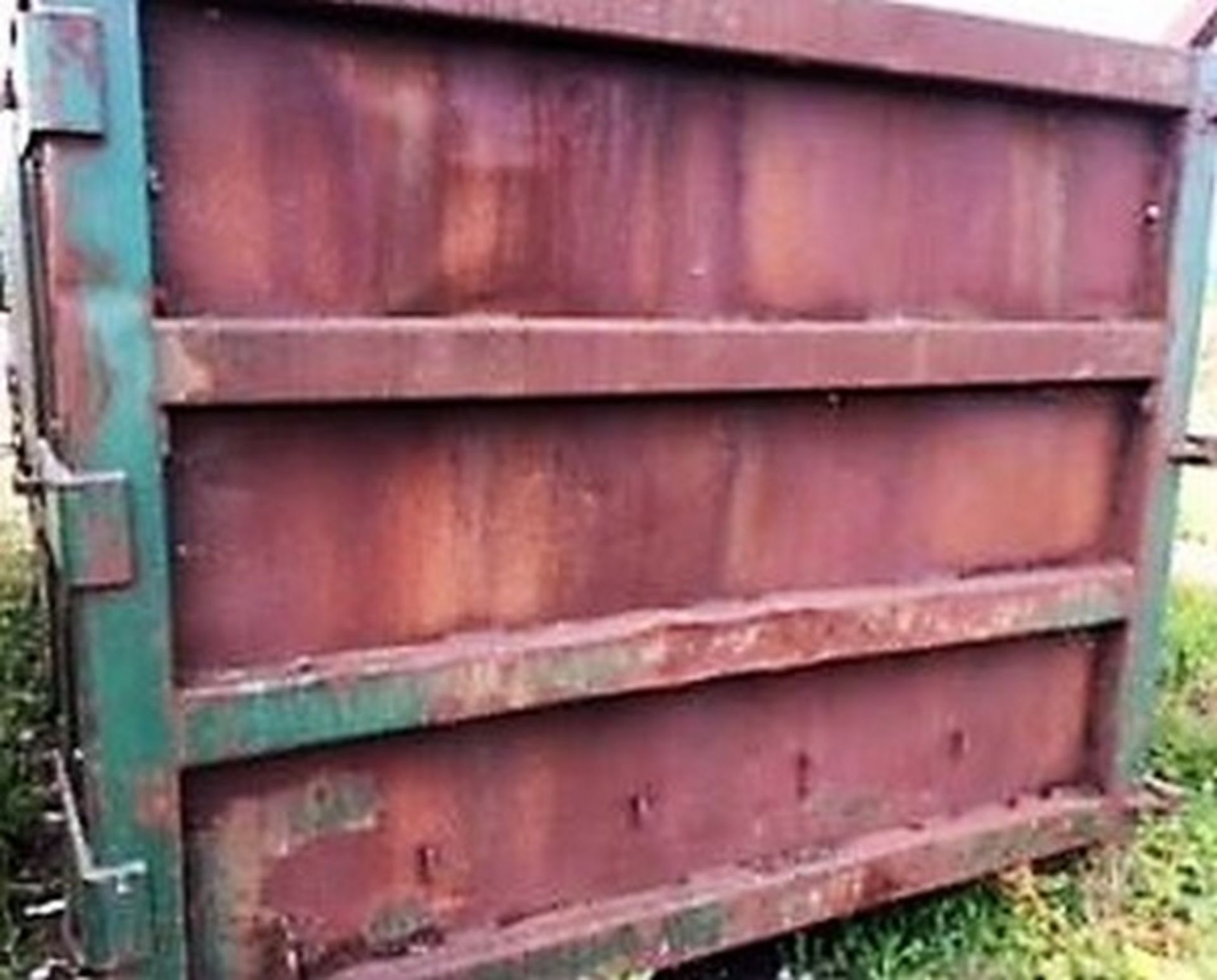 SKIP UNITS - side opening skip. **To be sold from Errol auction site. Viewing and uplift from Lowe - Image 2 of 2