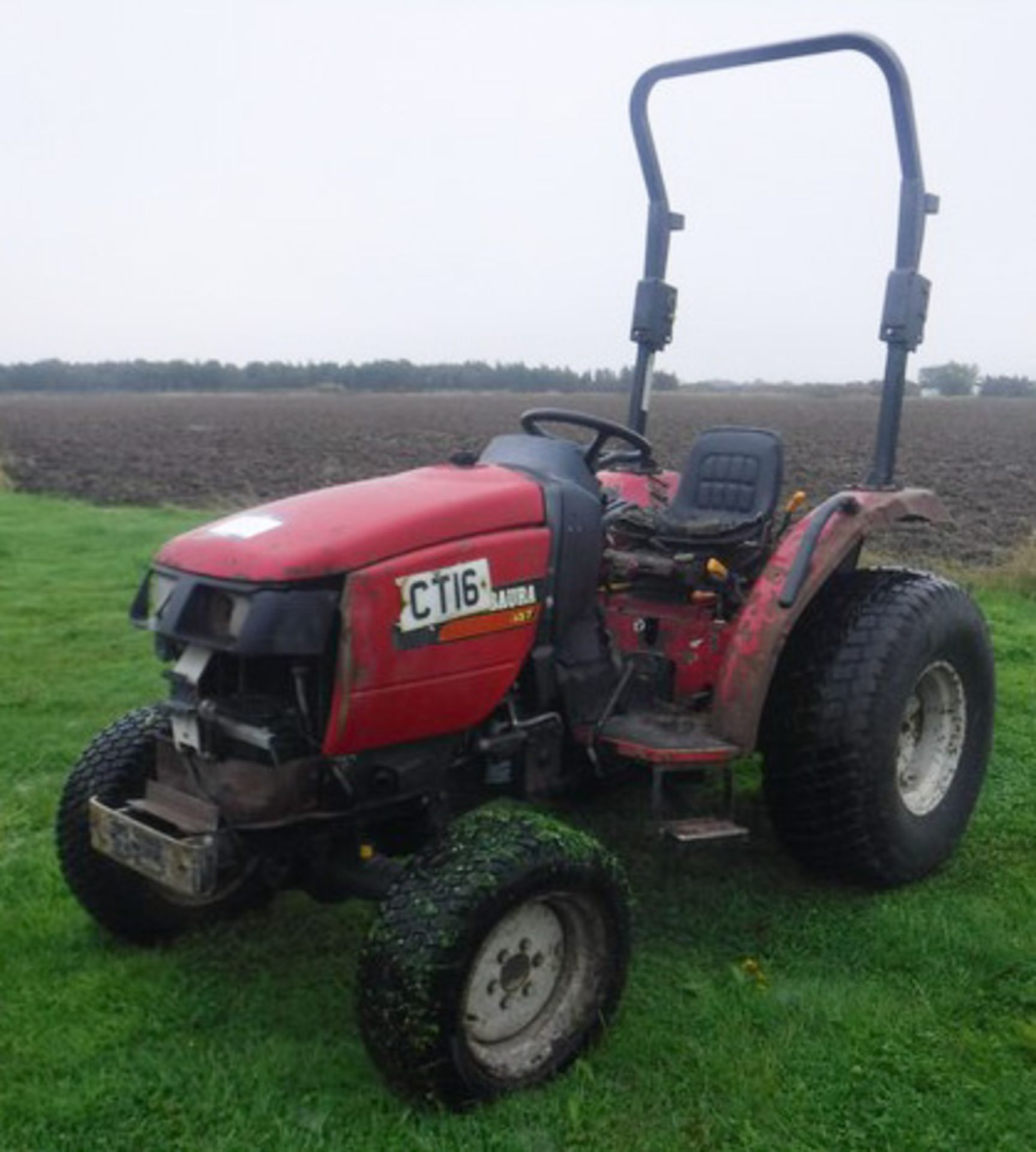 2011 SHIBAURA ST-333 compact tractor. S/N 21196, 2373hrs (not verified)