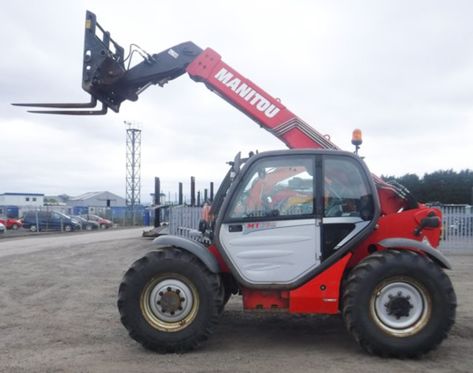 2011 MANITOU Model - MT732. Series E-E3. S/N 903104. 7mtrs. 2491hrs (not verified) - Bild 14 aus 15