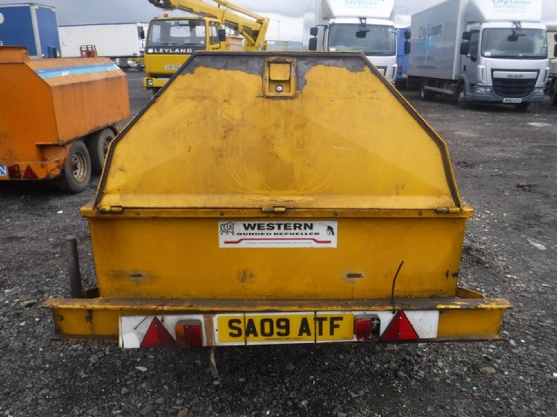 1998 WESTERN TRAILERS single axle bunded bowser c/w hand pump. S/N 7050-2 - Image 3 of 6