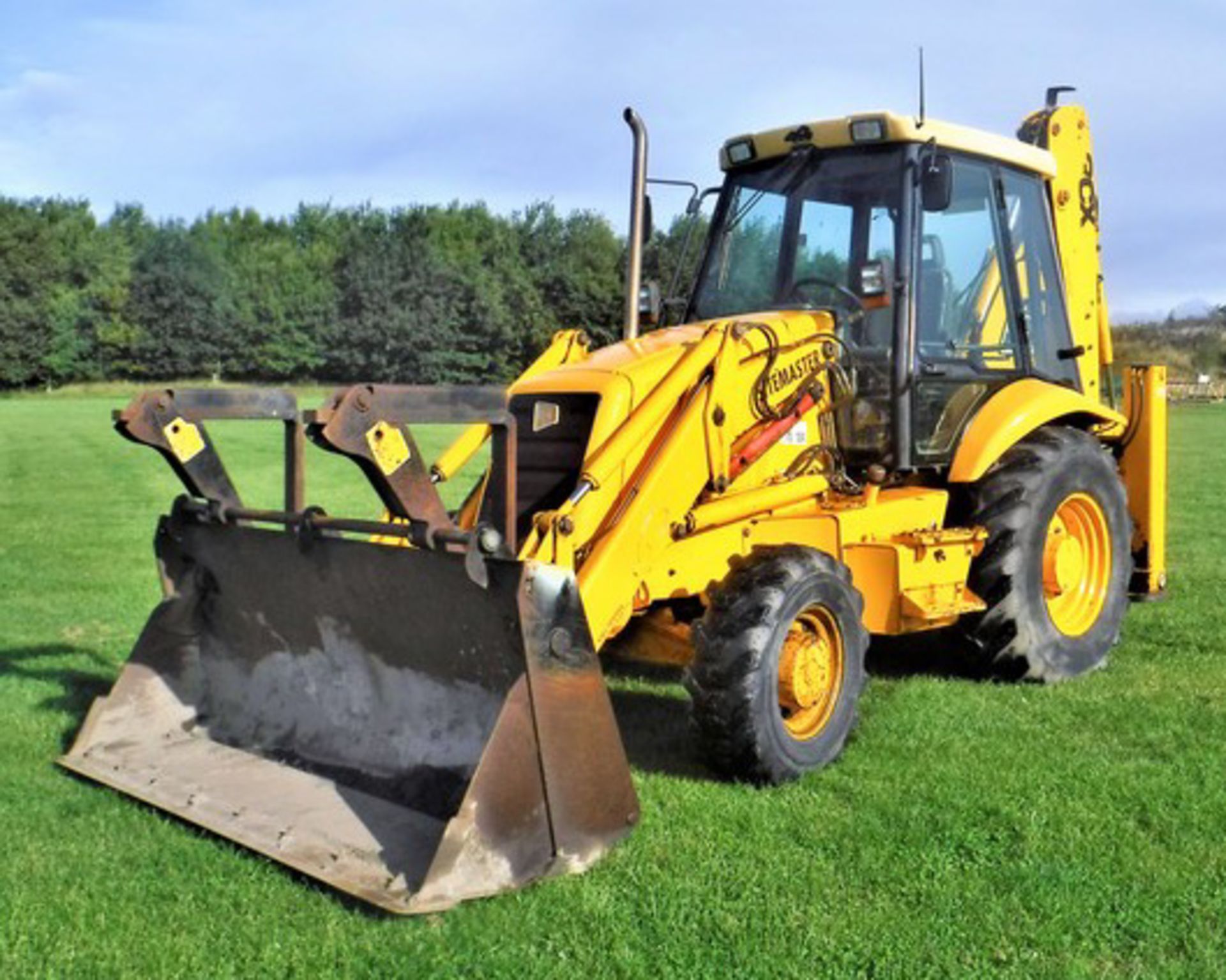 1999 JCB 3CX Sitemaster. S/N SLP3CXTSXE0479559. 786hrs (not verified). 1 bucket. JCB maintained from