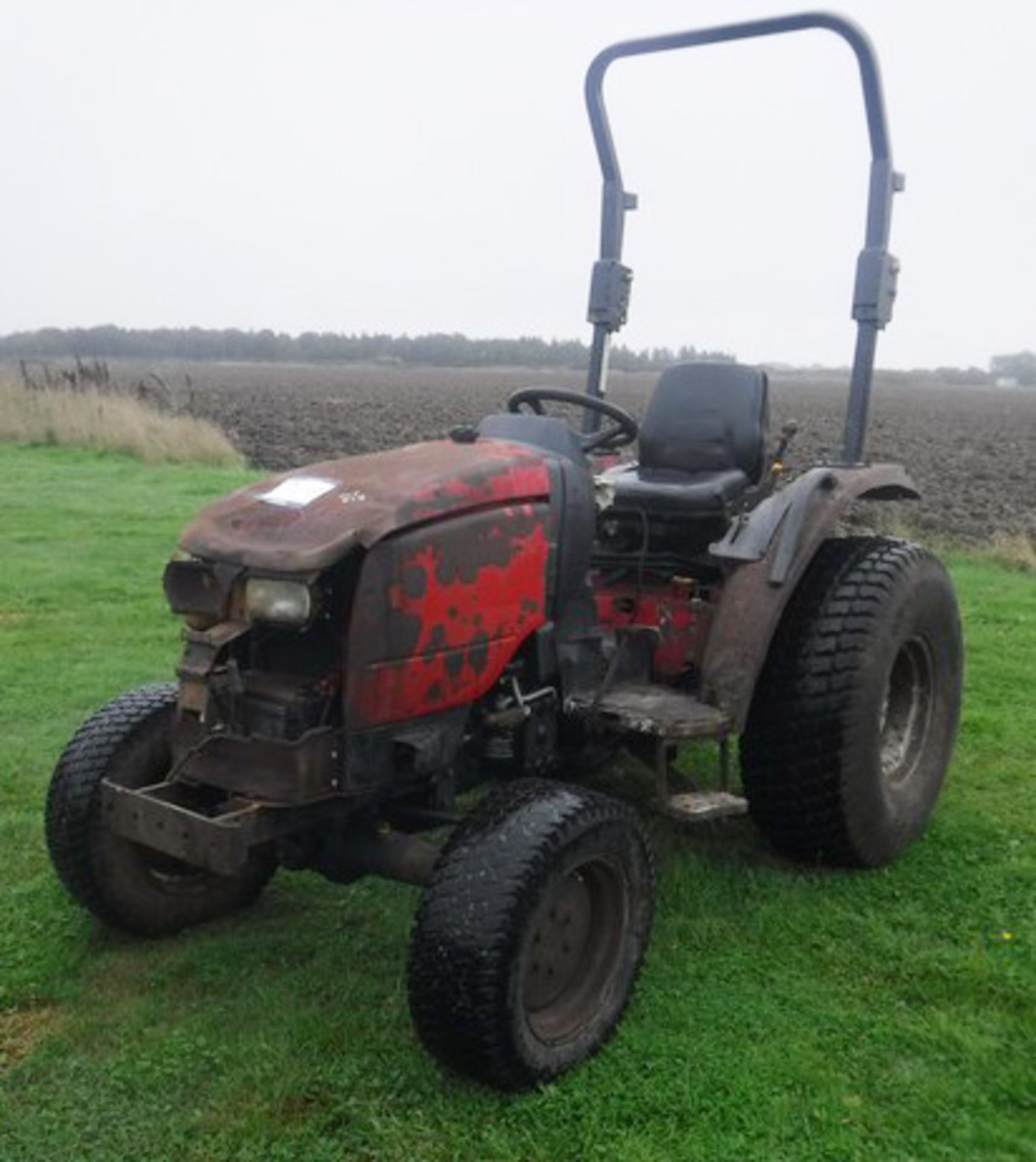 2011 SHIBAURA ST-333 compact tractor. S/N 21108, 2317hrs (not verified)