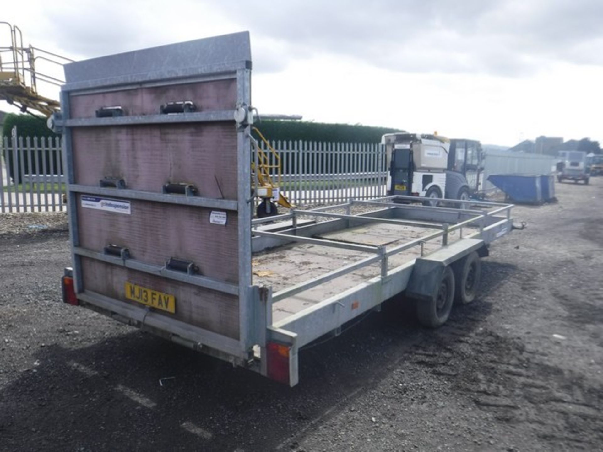 INDESPENSION LTD 18'x6' twin axle trailer c/w 5' ramp. Max gross weight 2000kg VIN 076761 . Asset No - Image 8 of 12