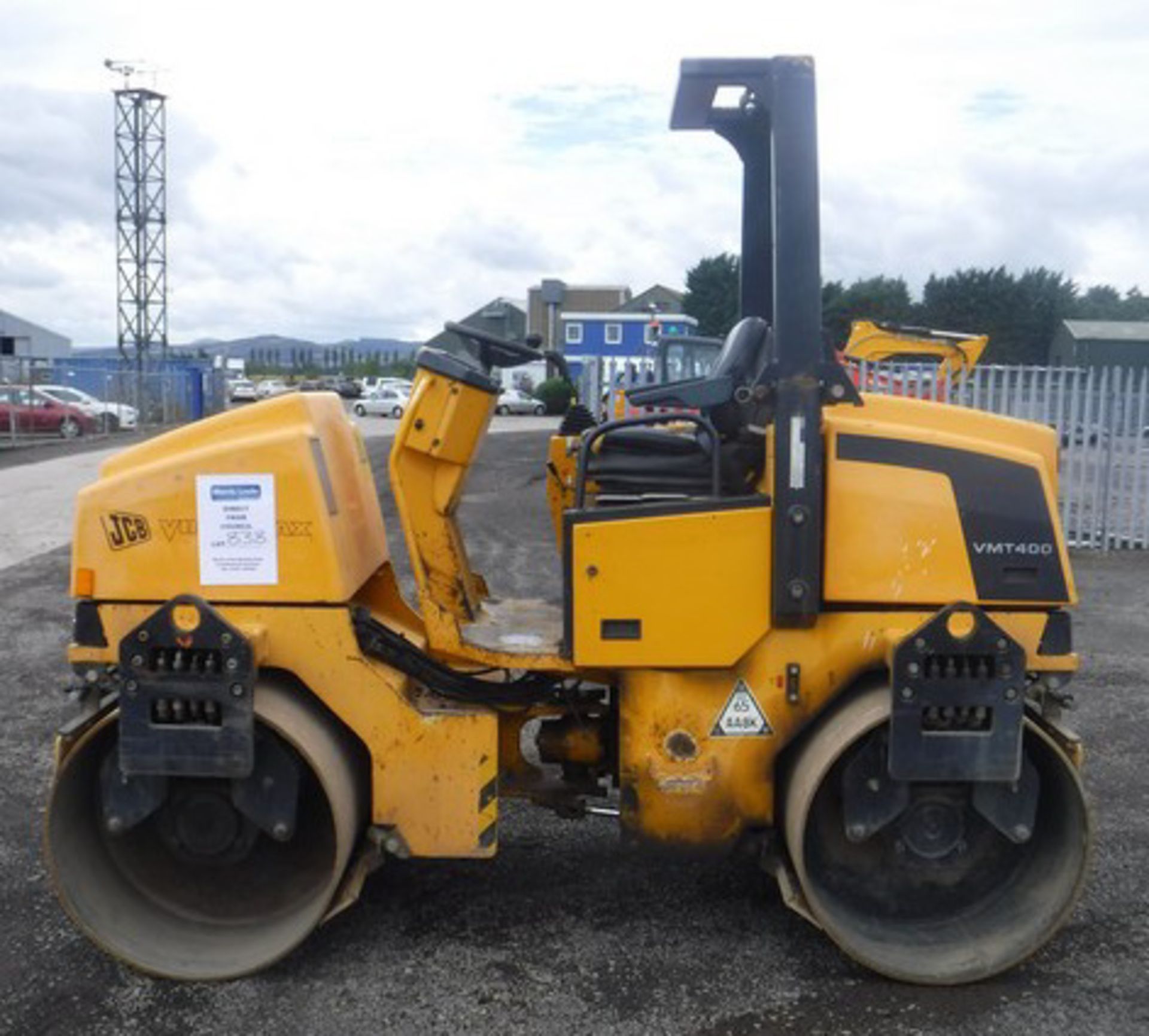 2009 JCB VMT 400 Vibromax roller. Reg - SF58MVK. S/N JCB2802306. 1530hrs (not verified) - Image 13 of 14