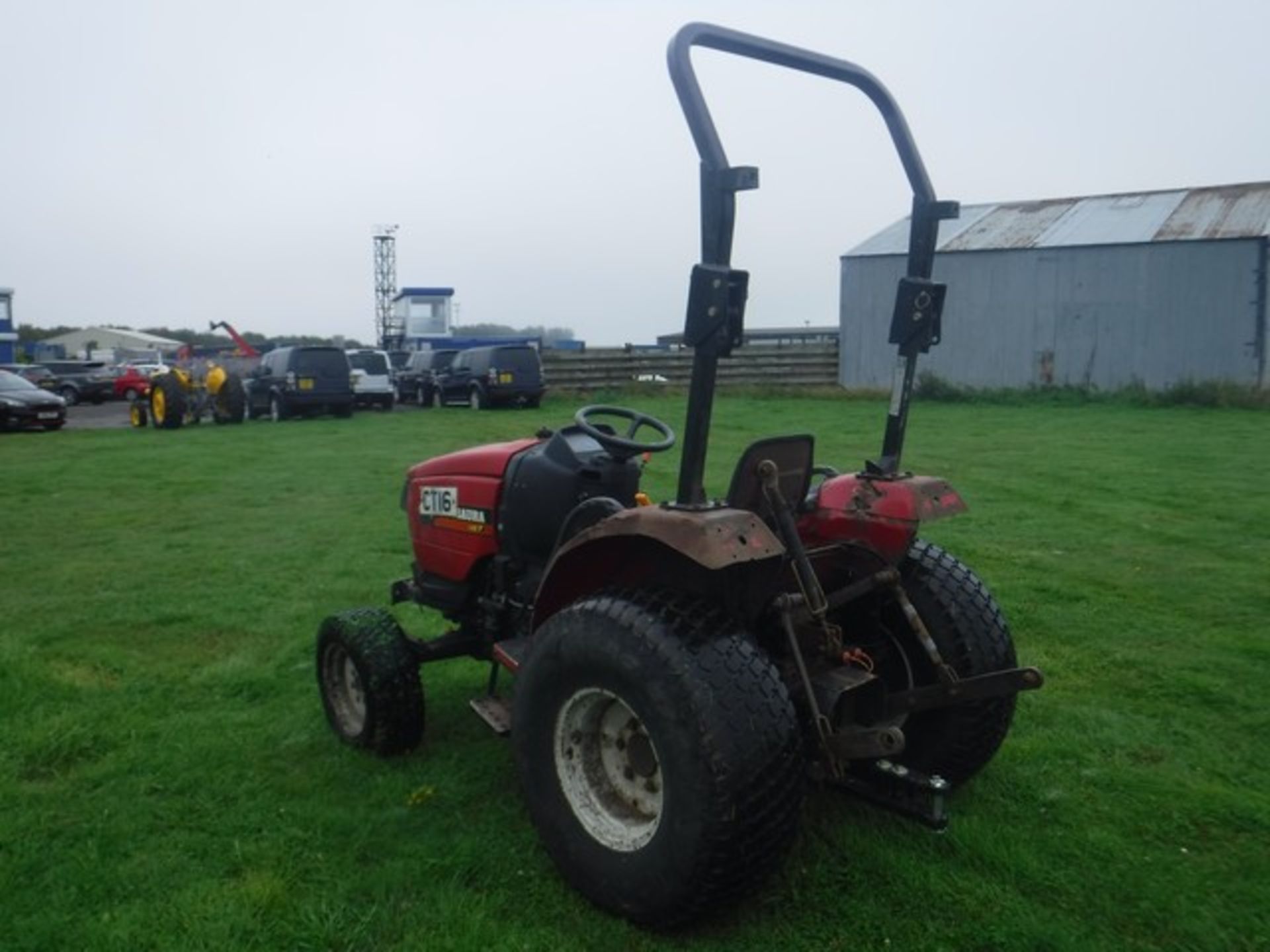 2011 SHIBAURA ST-333 compact tractor. S/N 21196, 2373hrs (not verified) - Image 7 of 11