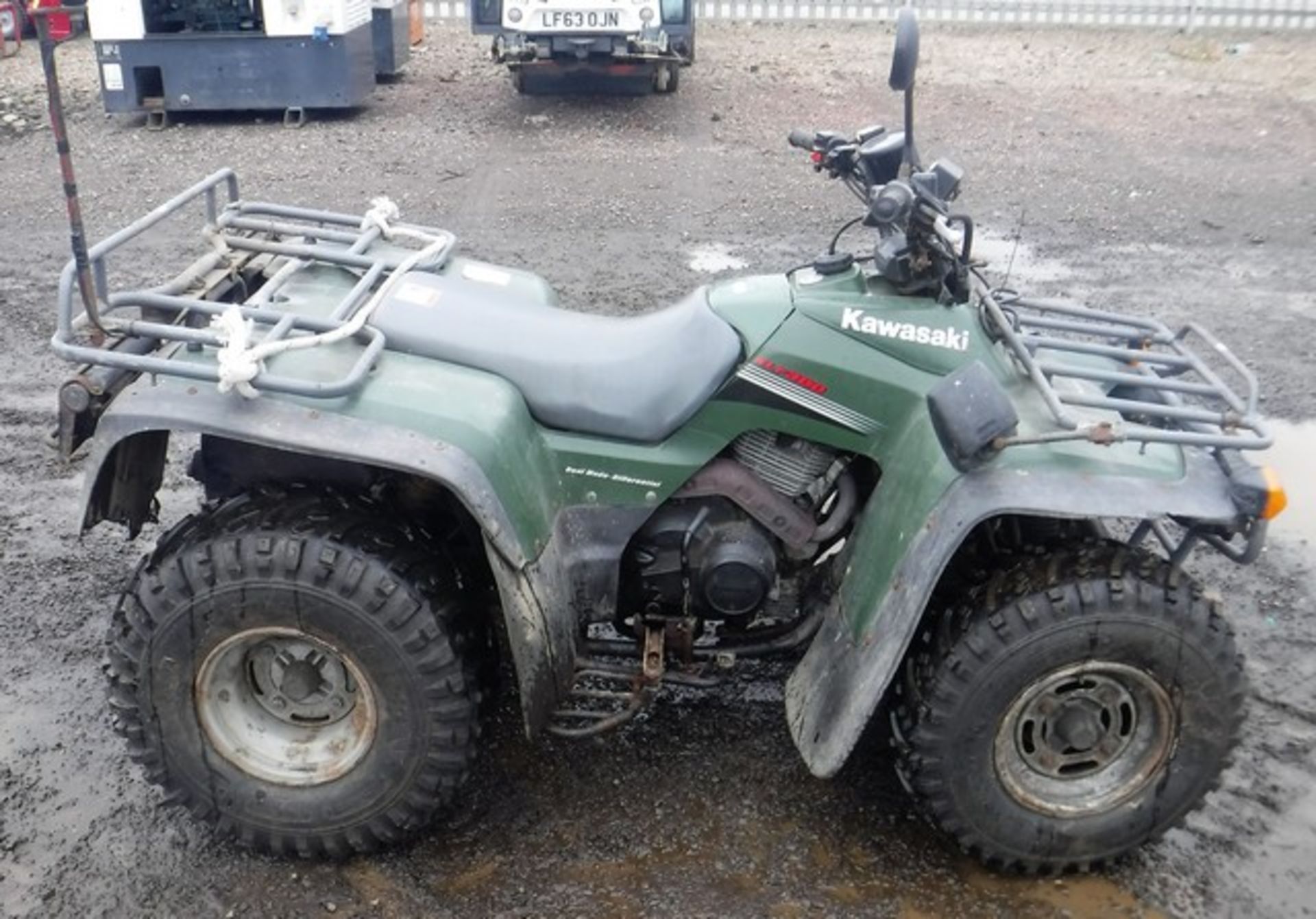 KAWASAKI KLF300 quad. Dual mode differential. Reg - SF06UGY. 8065hrs (not verified) Asset - GS060390 - Image 5 of 10