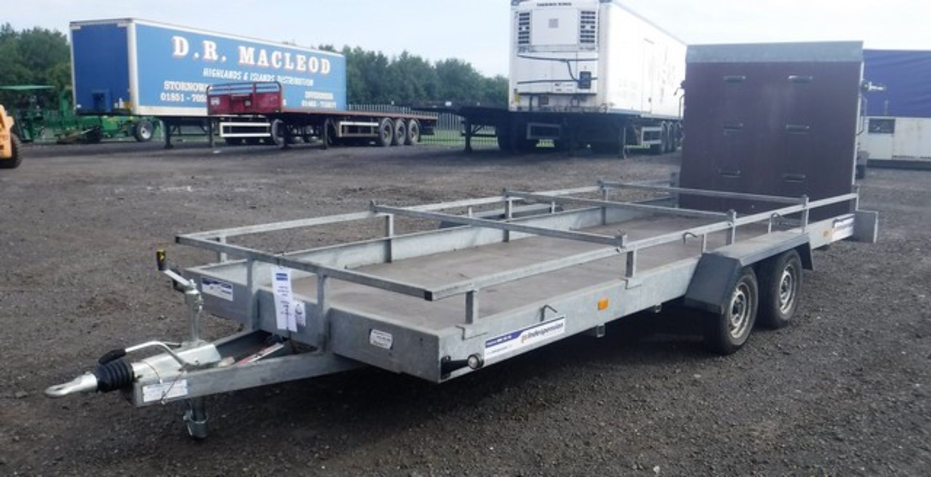 2003 INDESPENSION 18' X 6' twin axle trailer c/w 5' ramp. Max gross weight 2000kgs. VIN 076764. Asse