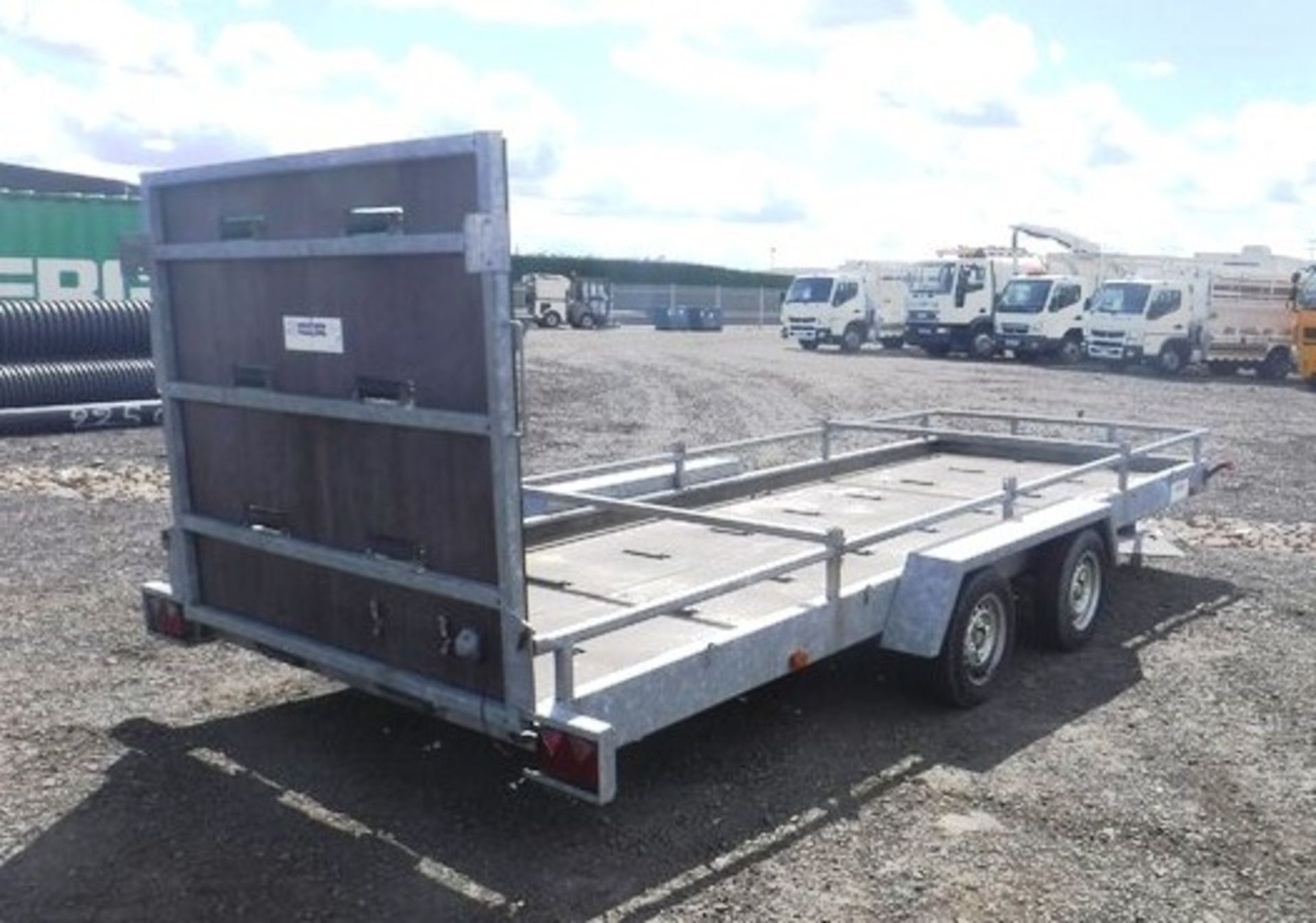 2003 WESTERN 18' x 6' twin axle trailer c/w 5' ramp. Max gross weight 2000kgs. VIN SEWTTRT203BG50014 - Image 7 of 11