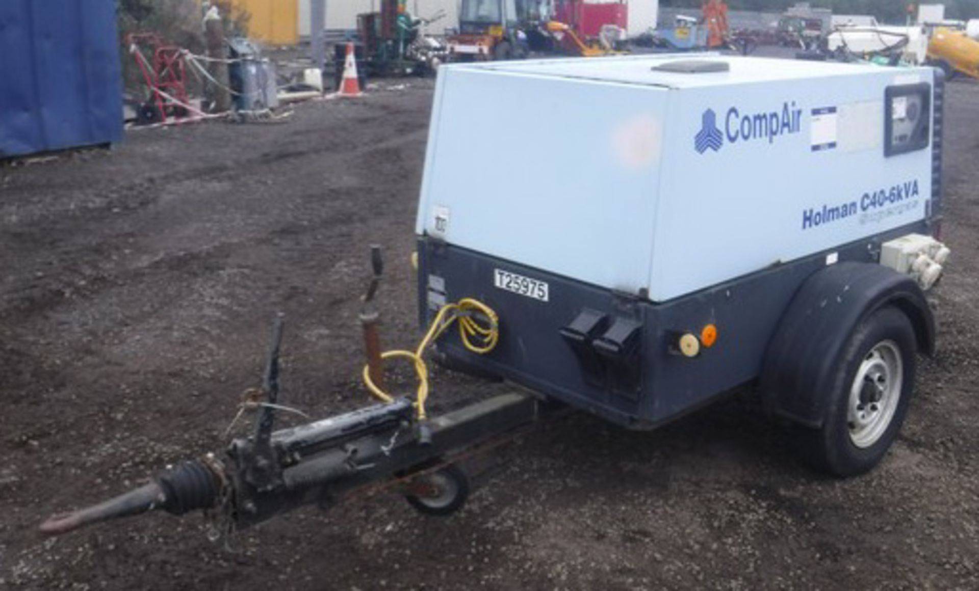 2000 COMPAIR DLT040 compressor. Model - Holman C40-6kVA Supergas. 677hrs (not verified). Asset - T25 - Bild 7 aus 11