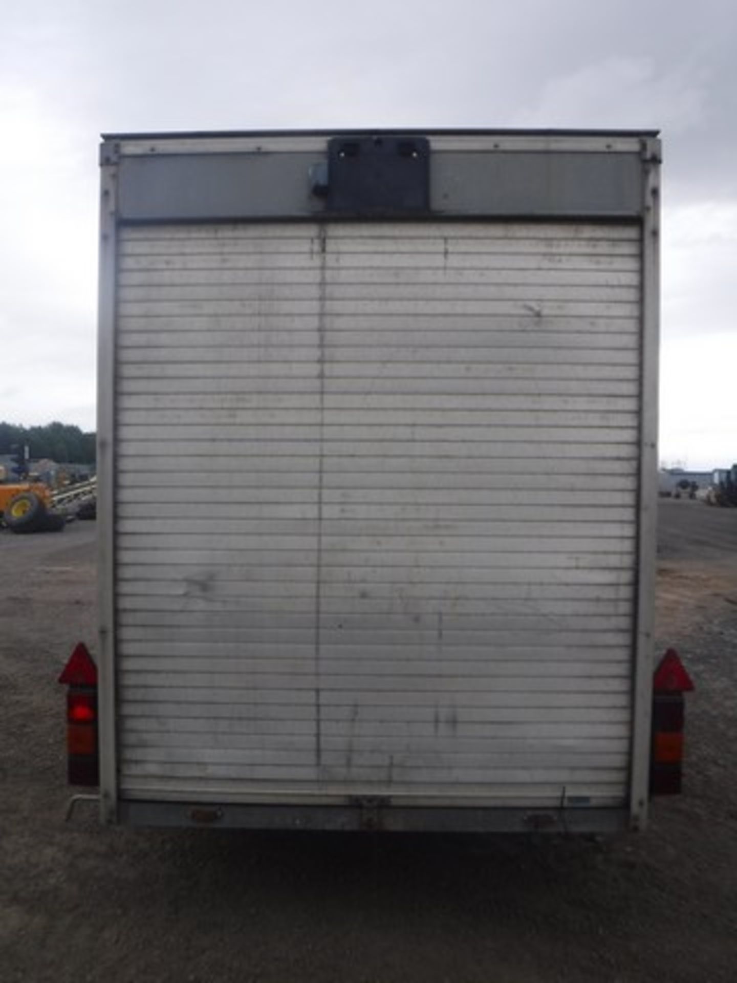 INDESPENSION box trailer. VIN - SDHS80DS G053933. H - 7ft, L - 12ft, W - 6ft. Asset - 758-1308 - Bild 9 aus 12