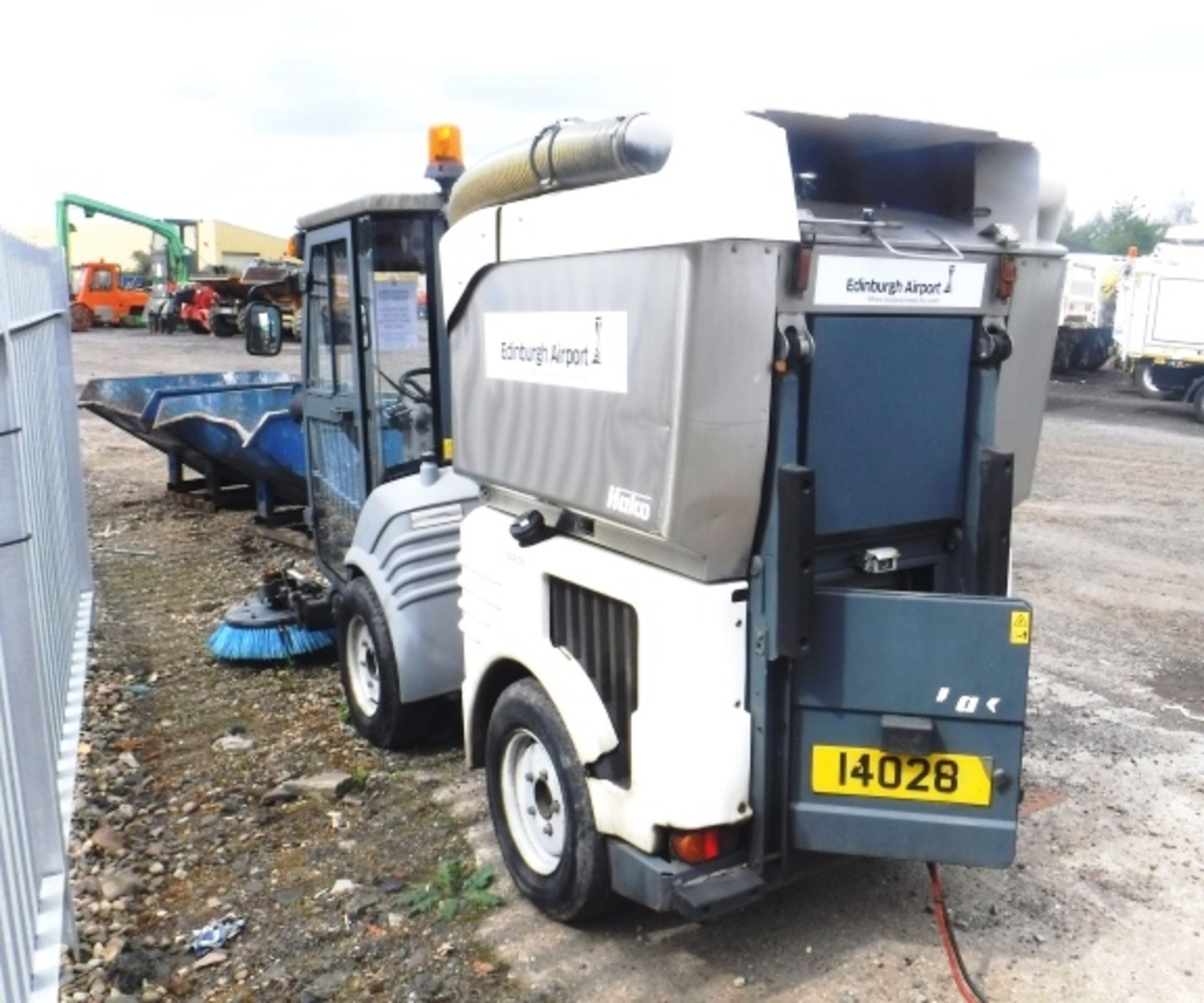 HAKO Citymaster 1200 road sweeper. CE Marked. - Image 5 of 10