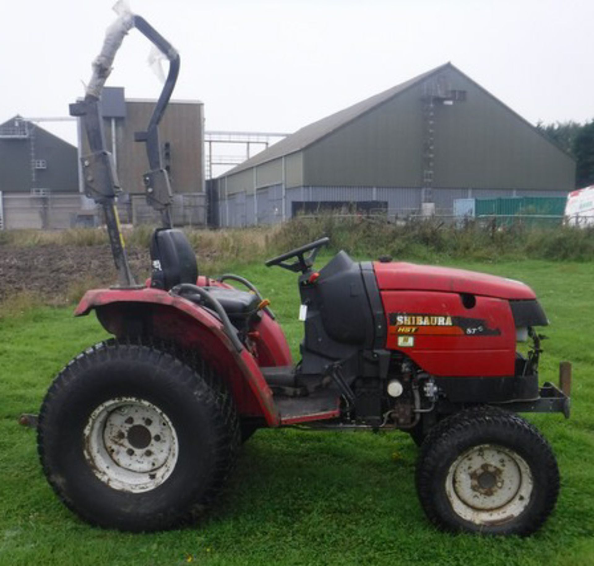 2012 SHIBAURA ST-333 compact tractor. S/N 31334, 2436hrs (not verified) CE Marked - document in offi - Bild 4 aus 9
