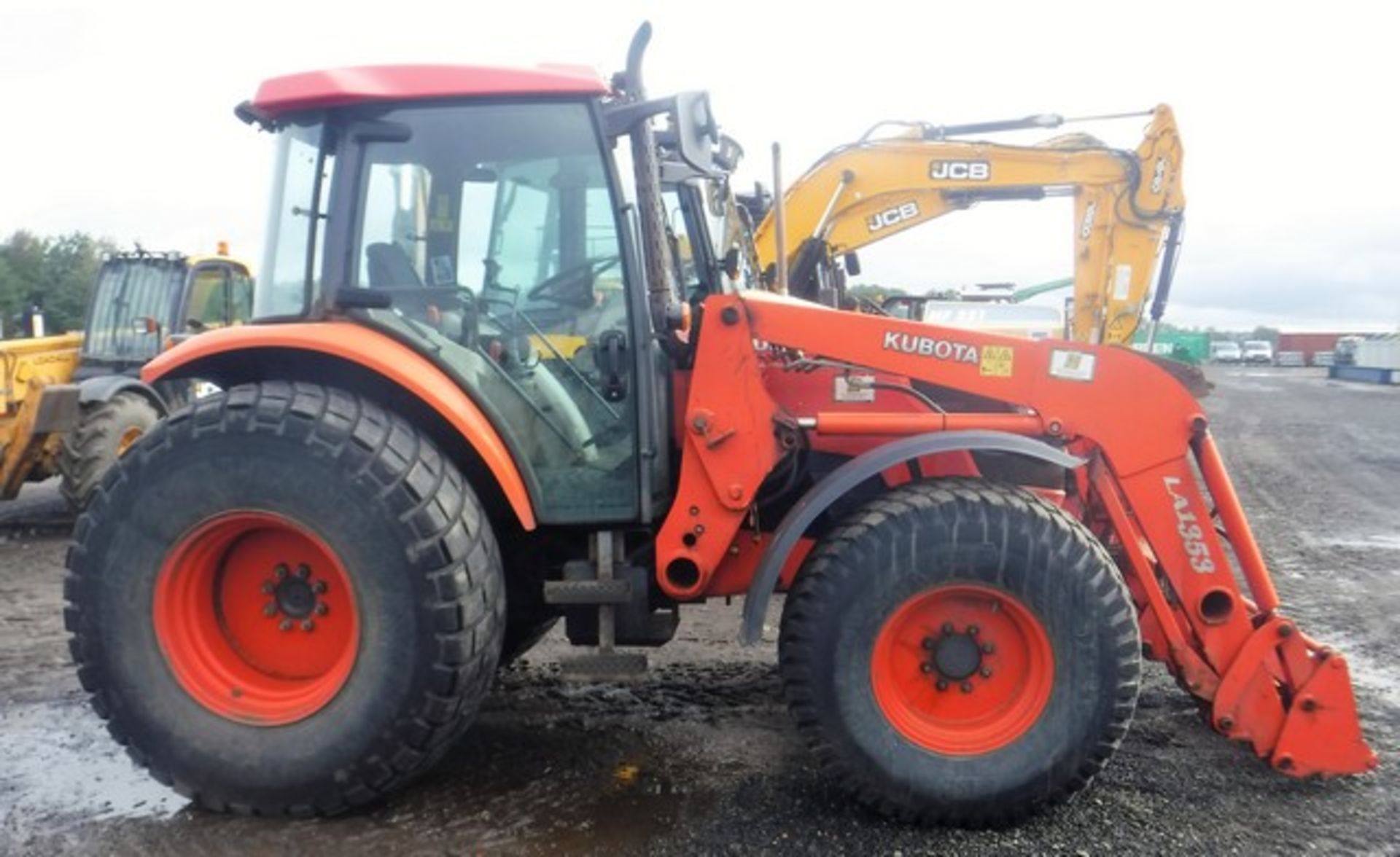 2009 KUBOTA M8540. Reg - SN09EJC. S/N - M854080134. 6838hrs (verified). C/W 2008 Kubota front loader - Image 14 of 19