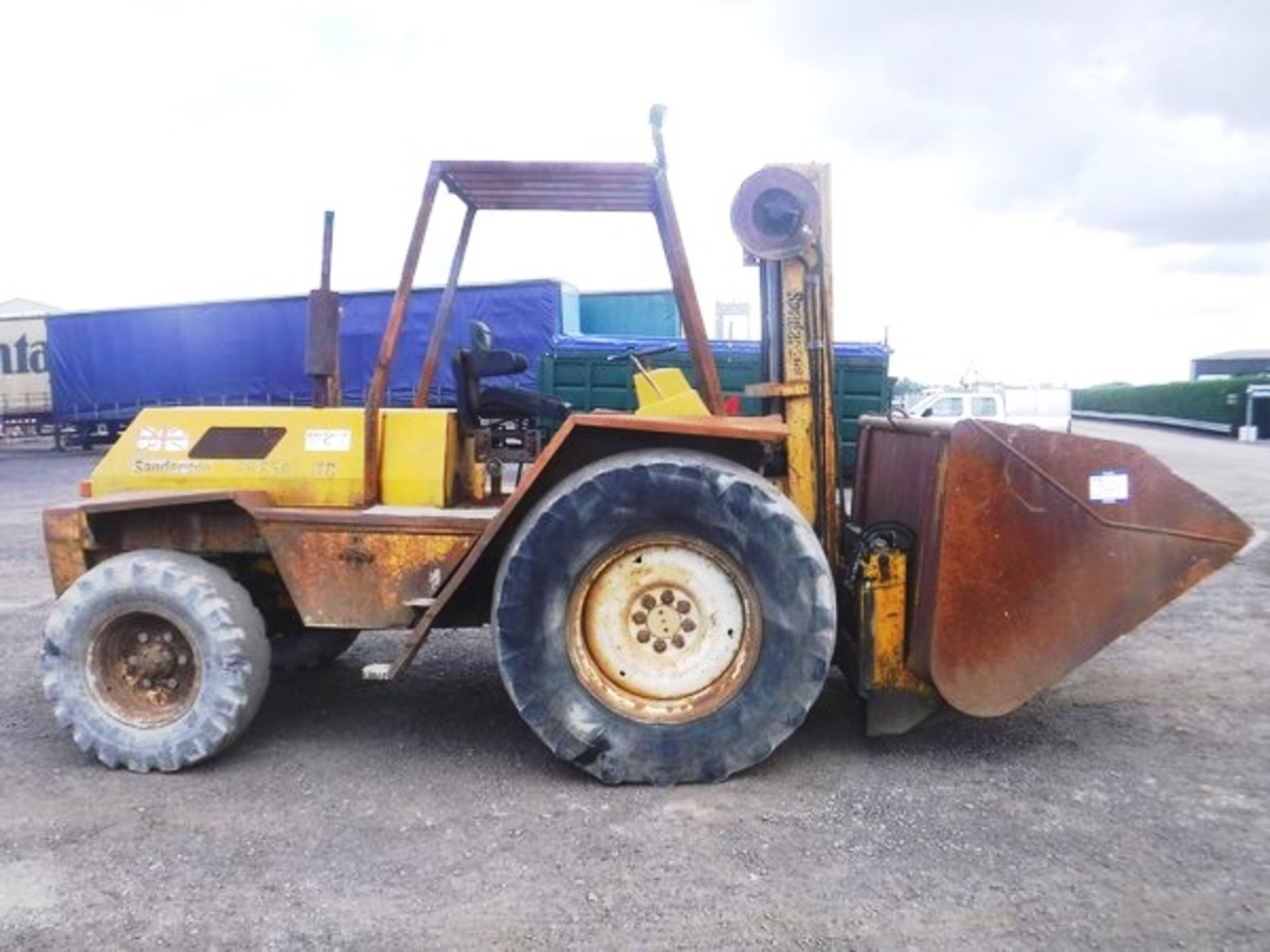 SANDERSON SB554TC forklift with bucket. S/N F041818 - Image 4 of 16