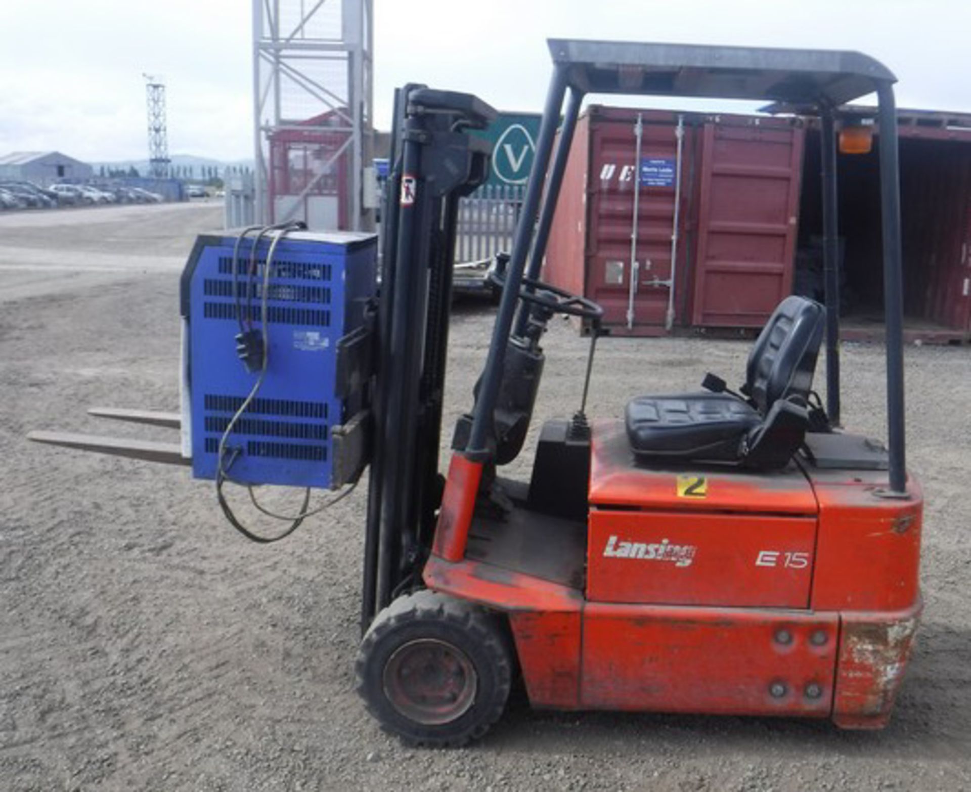 1993 LANSING LINDE E15 1.5 electric forklift (24v). S/N 324D02118015. 455hrs (not verified). C/W chl - Image 14 of 15