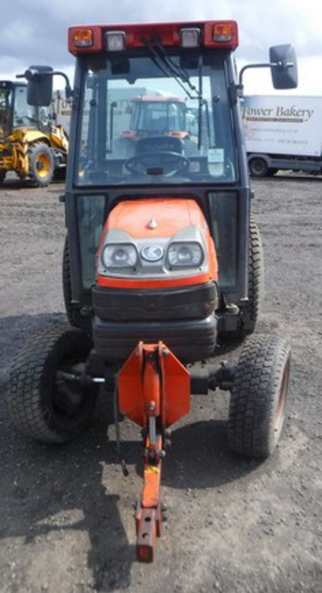 2010 KUBOTA STV32, Reg - SF60KND. ID -STC51156. 2967hrs (not verified) Non-Runner. Drive shaft needs - Image 8 of 15