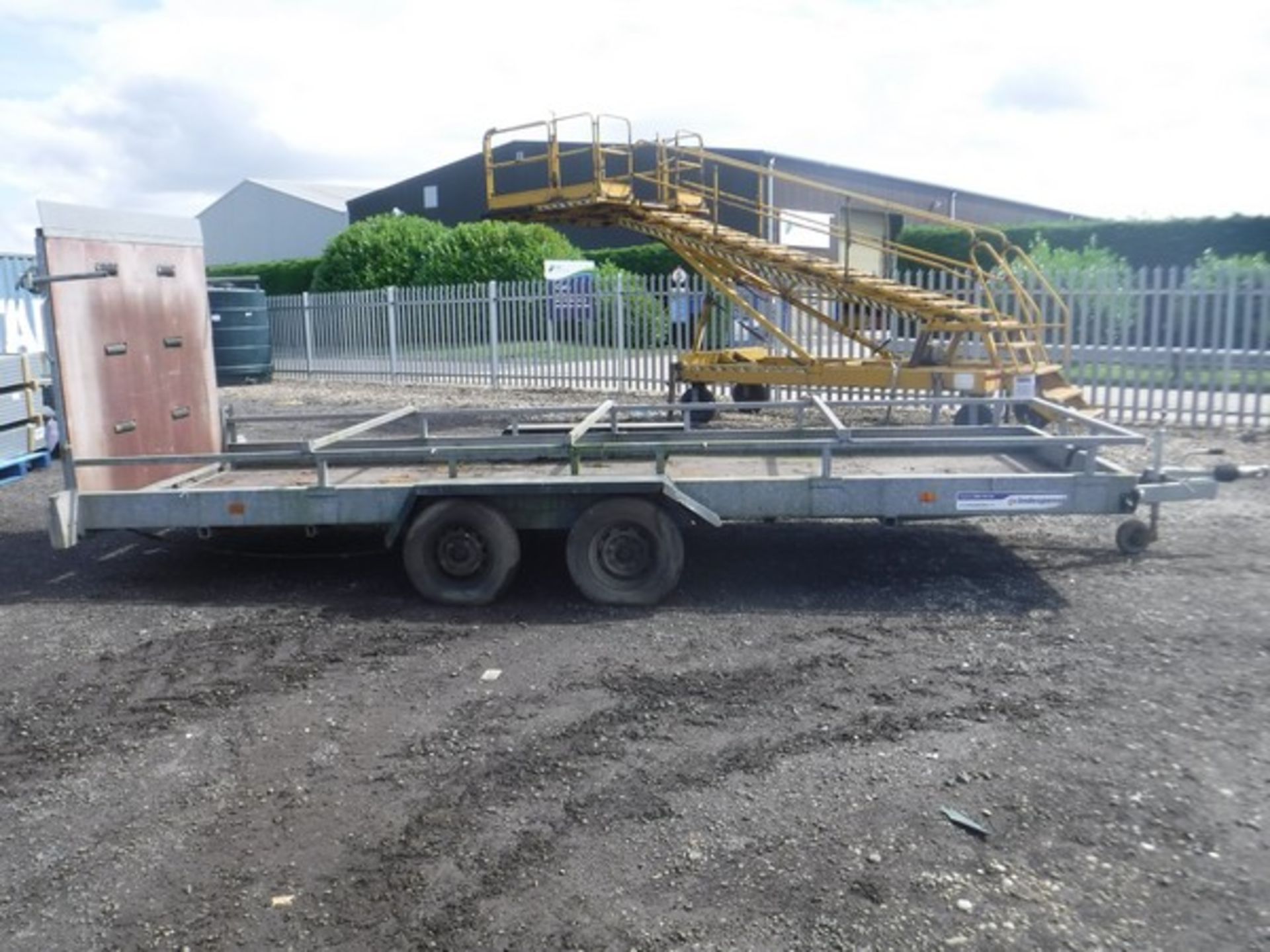 INDESPENSION LTD 18'x6' twin axle trailer c/w 5' ramp. Max gross weight 2000kg VIN 076761 . Asset No - Image 7 of 12