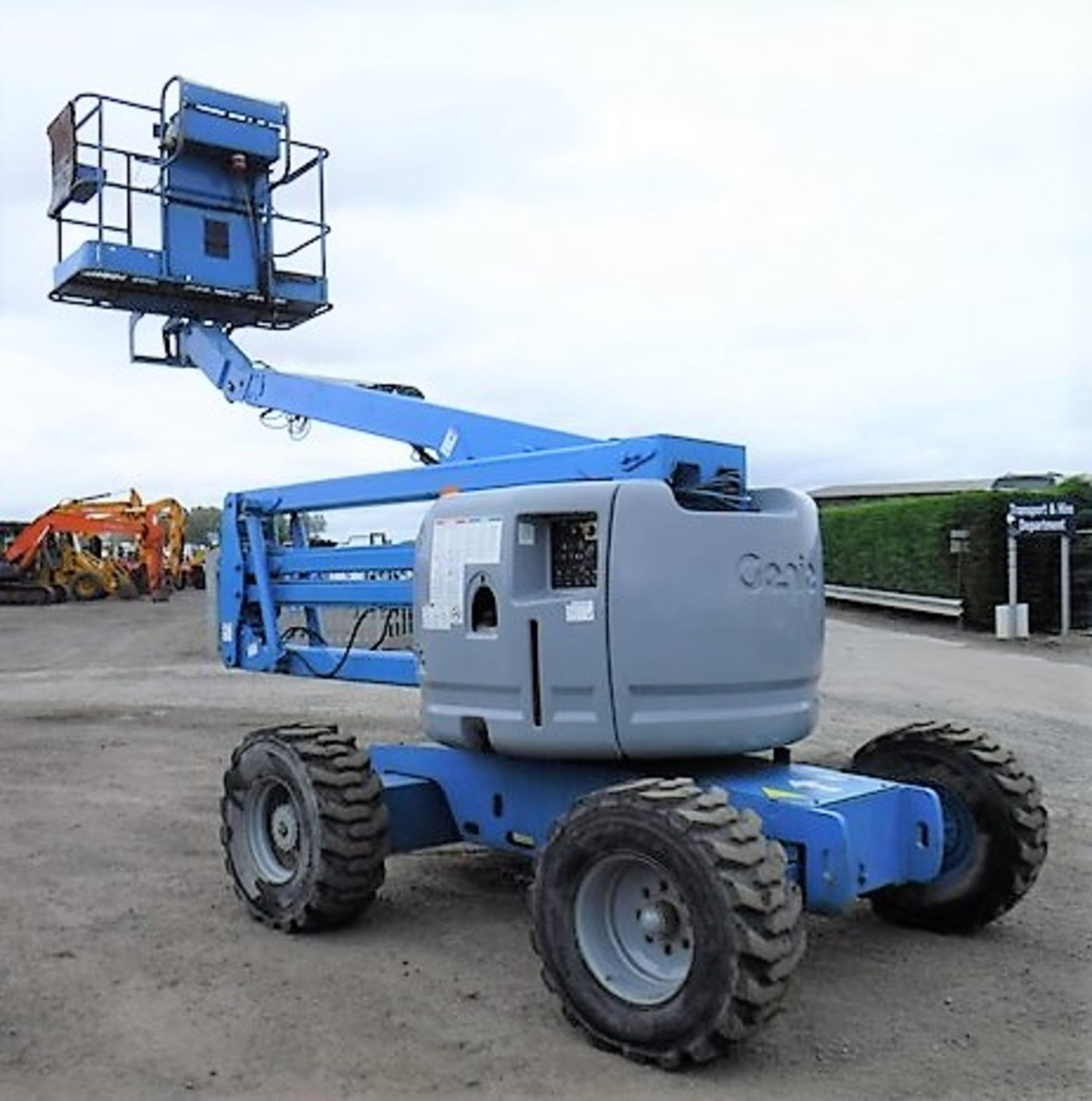 2000 GENIE BOOM LIFT Z45.25. S/N 15155. 8050.5hrs (not verified). Max working height 15.8m, outreach - Image 9 of 28