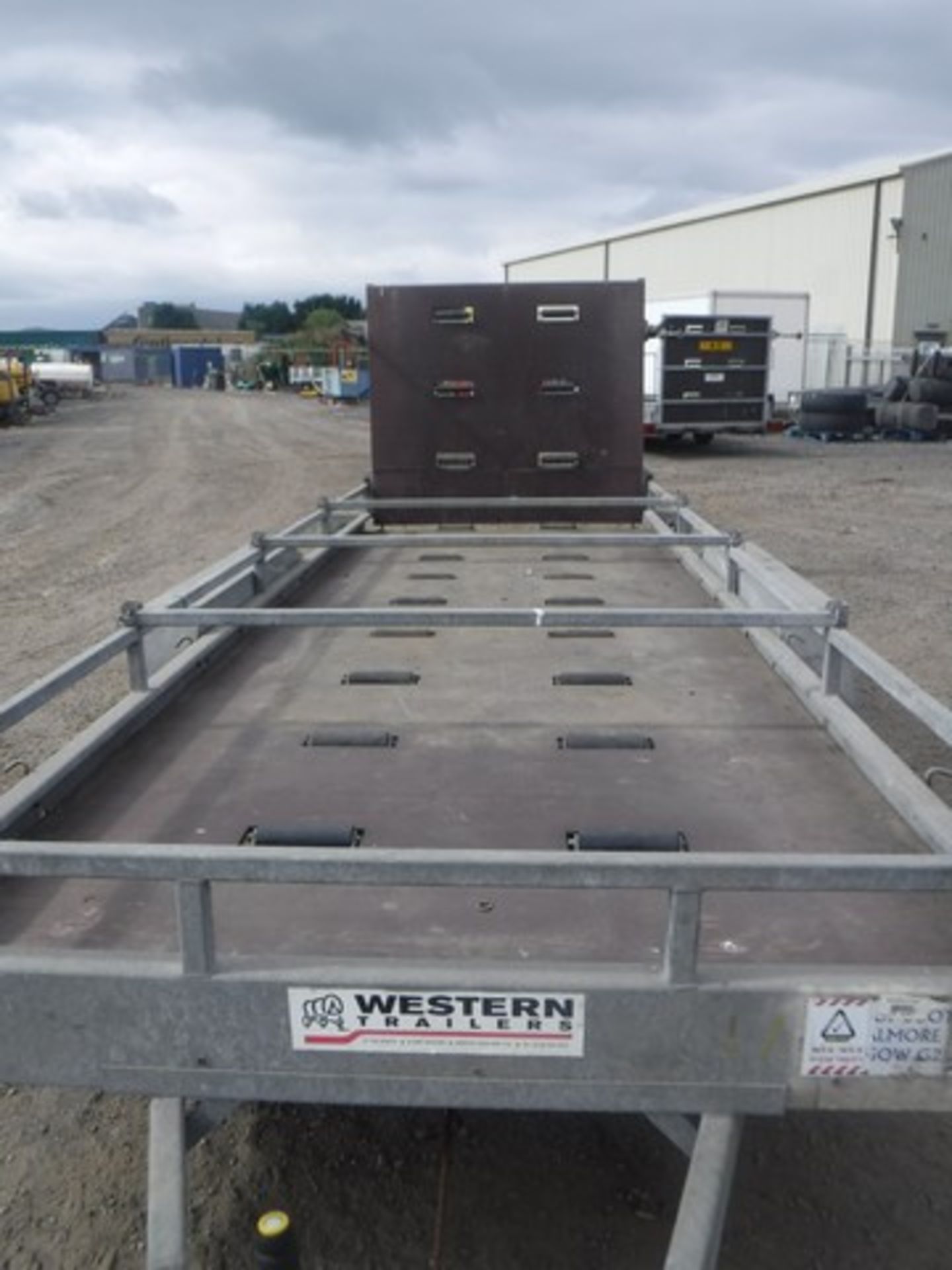 1999 WESTERN TRAILERS 18' x 6' twin axle trailer. c/w 5ft ramp. VIN - SEWTTRT203BG7637/3. Asset - 70 - Image 12 of 12