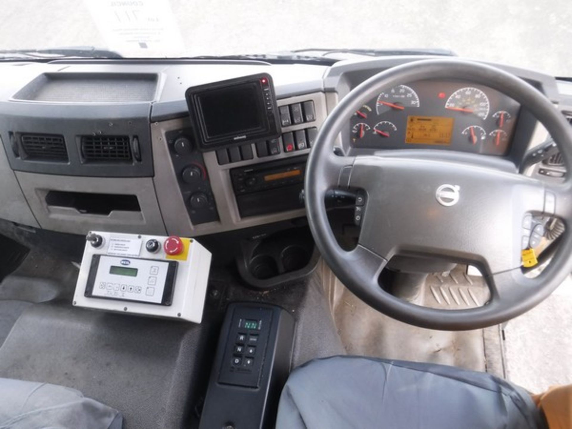 VOLVO FE 300 - 7146cc - Image 12 of 16