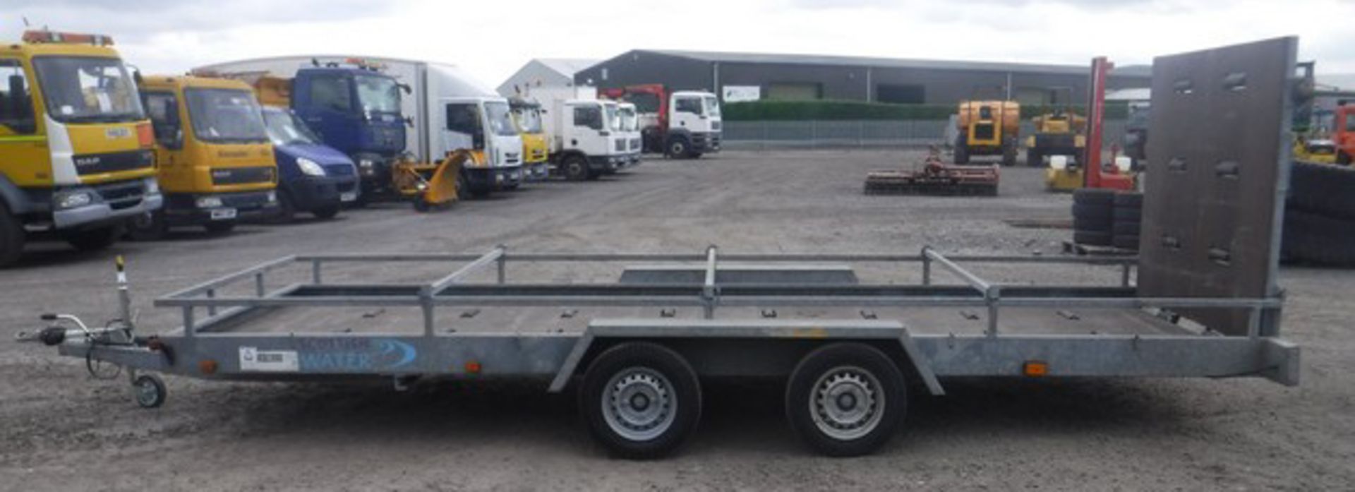 2003 WESTERN TRAILERS 18' x 6' twin axle trailer c/w 5ft ramp. VIN - SEWTTRT203BG. Asset - 1731 - Image 11 of 12