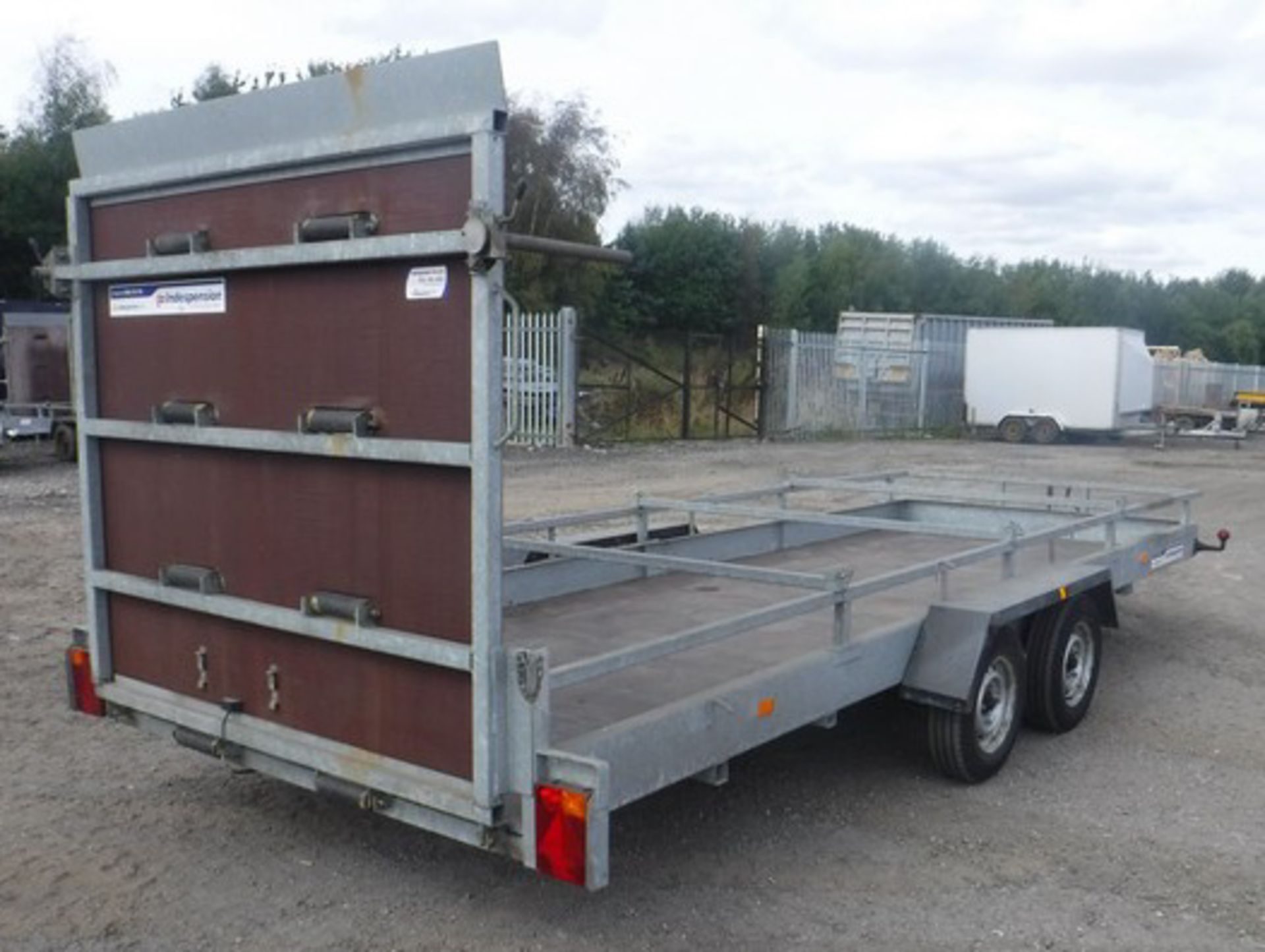 INDESPENSION 18' x 6' twin axle trailer c/w 5ft ramp. S/N 076762. Asset - 44015 - Image 8 of 12