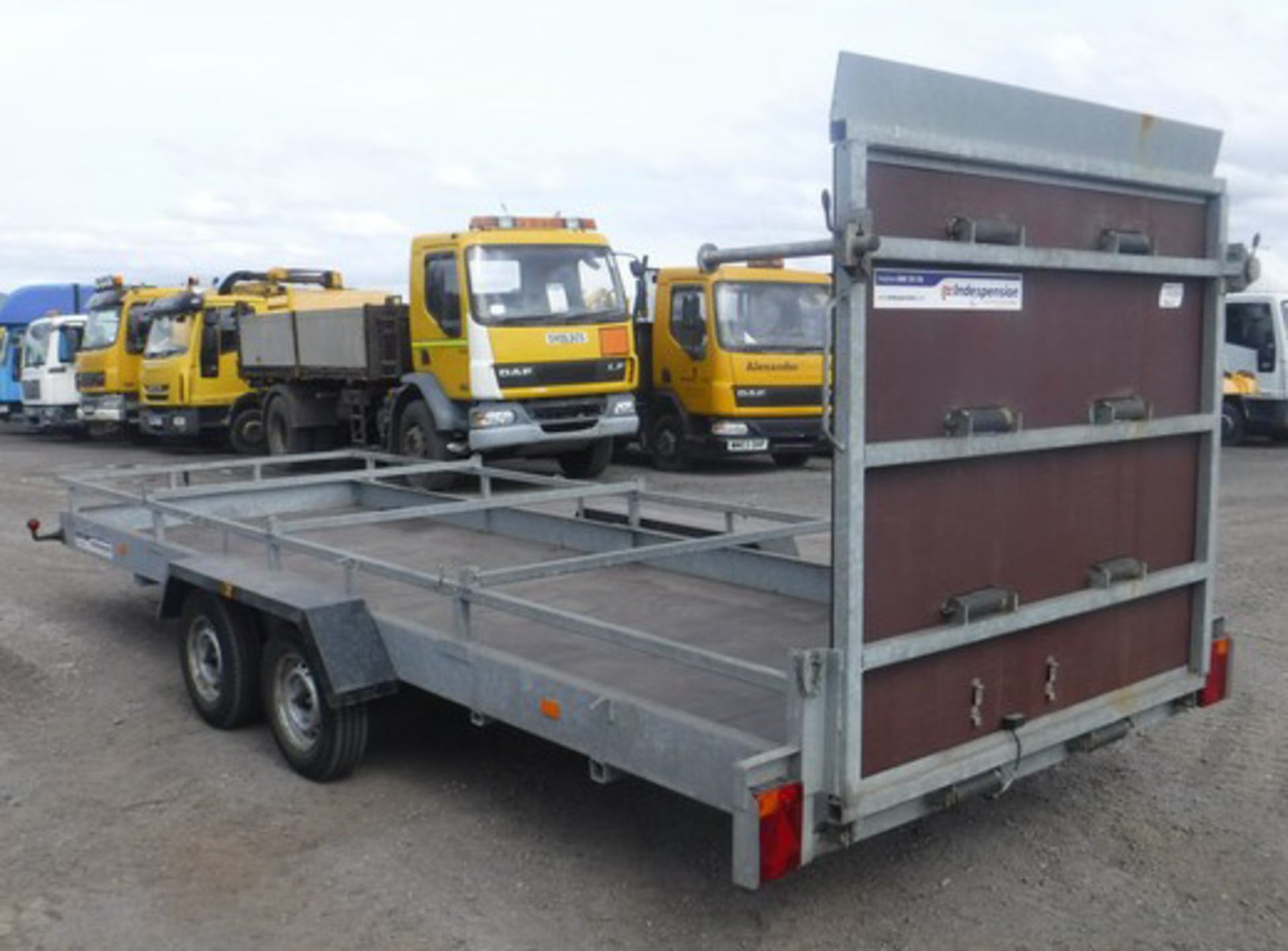 INDESPENSION 18' x 6' twin axle trailer c/w 5ft ramp. S/N 076762. Asset - 44015 - Image 10 of 12