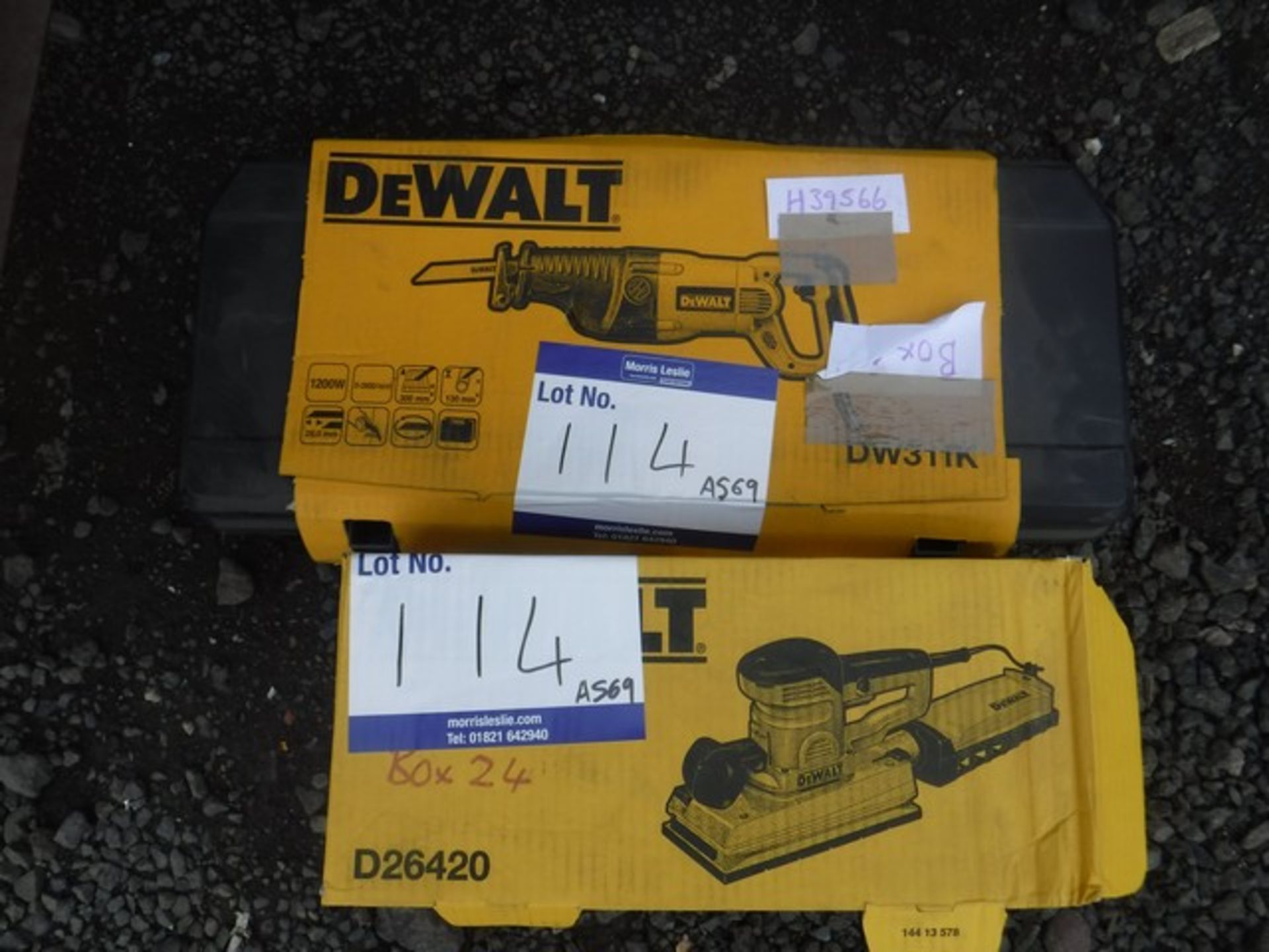 DEWALT DW311K reciprocating saw 110v & DEWALT D26420 sander