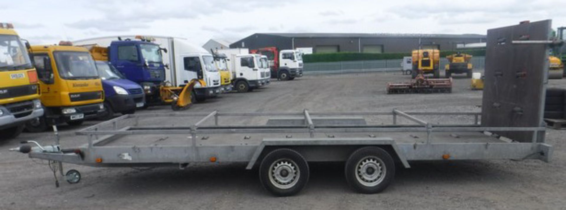 2003 WESTERN TRAILERS 18' x 6' twin axle trailer c/w 5ft ramp. VIN - SEWTTRT203BG50014/8. Asset - 1 - Image 10 of 11