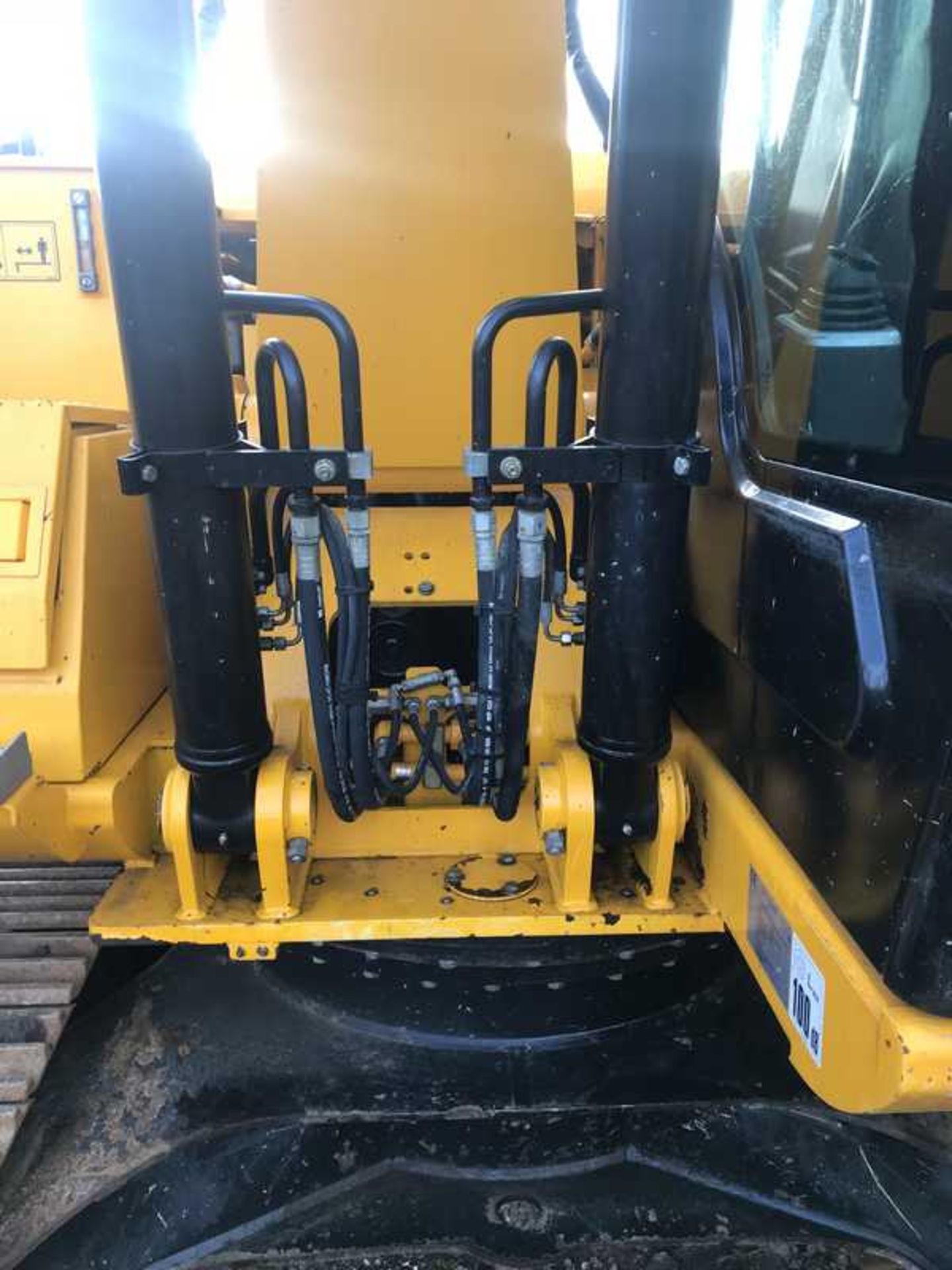 2014 JCB JS130LC c/w 700mm pads, hpw, q/hitch, vandal guards, air con, climate controlVIN - JCBJS13E - Bild 8 aus 30