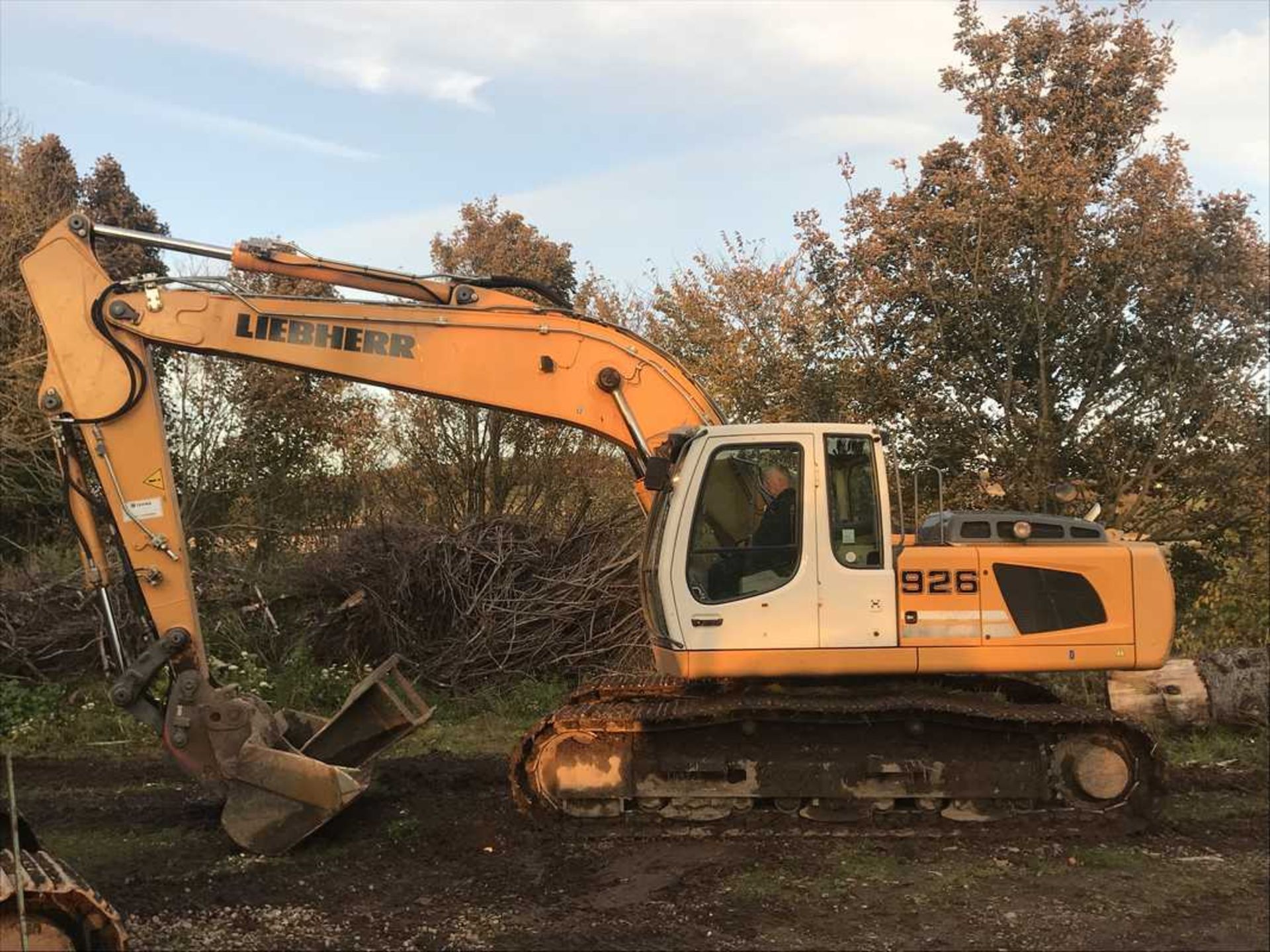 2012 LIEBHERR 926 tracked excavator. 3 buckets. 6000hrs (not verified) - Bild 4 aus 18