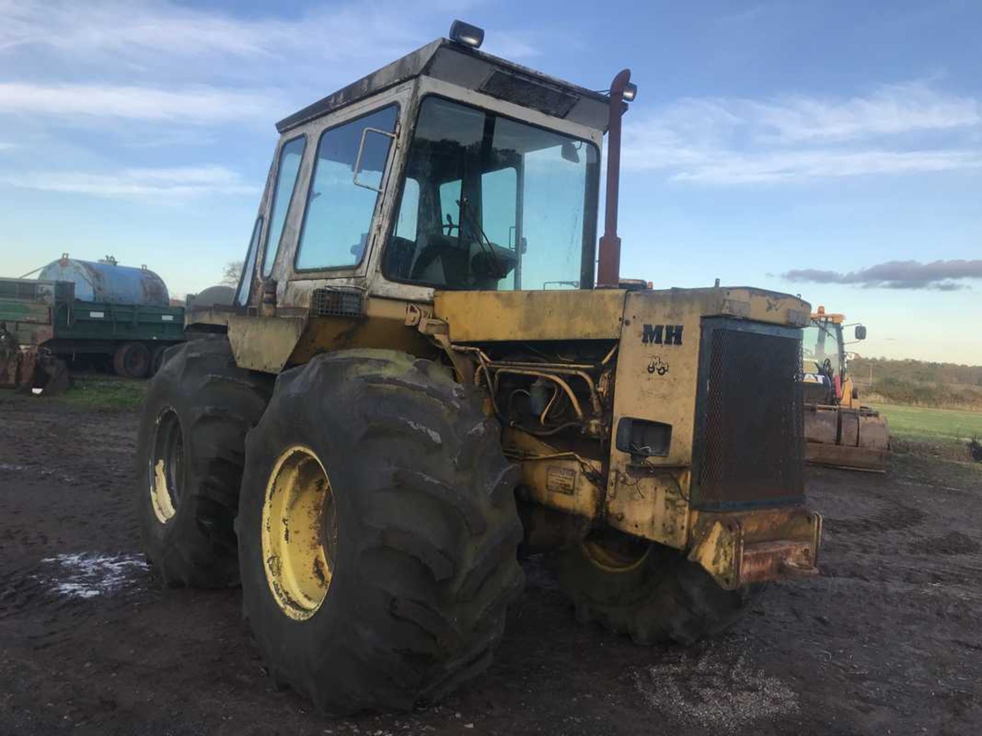 MH 121 TRACTOR ON FLOTATION TYRES STARTS AND DRIVES REG PSC 570V S/N E121A32057 - Image 2 of 8