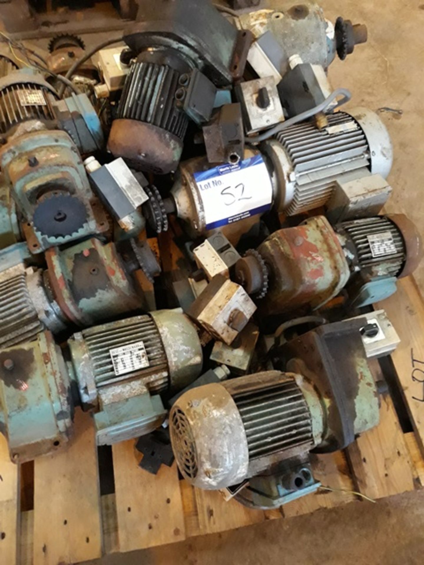 12 X ELECTRIC MOTORS