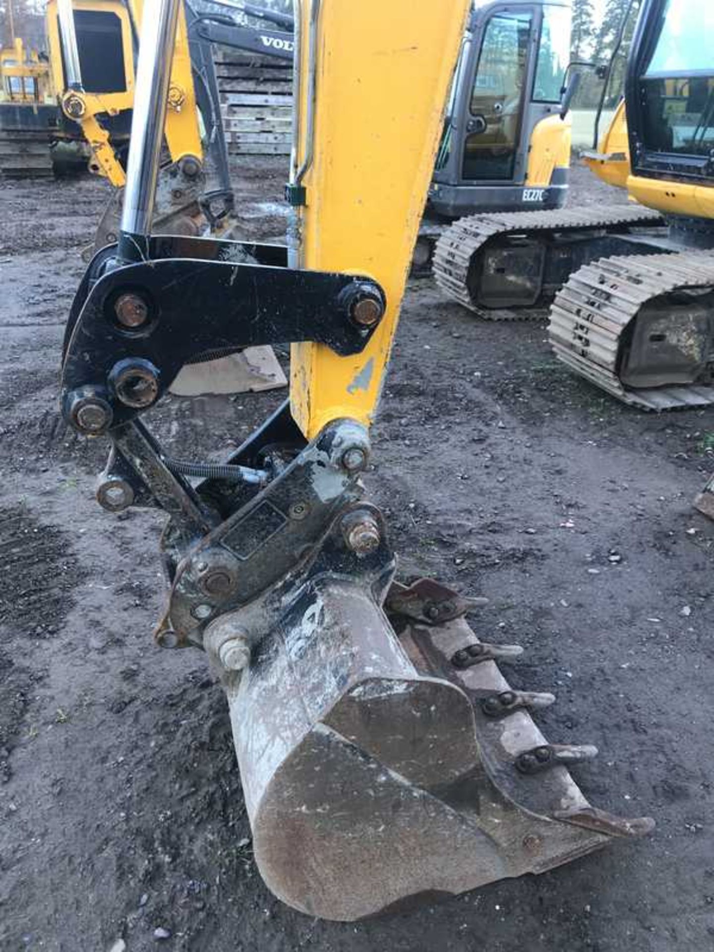 2015 JCB 85Z-1 midi-excavator c/w rubber tracks, q/hitch, air con, bladeVIN - JCB085Z1E02249176 48 - Image 7 of 26