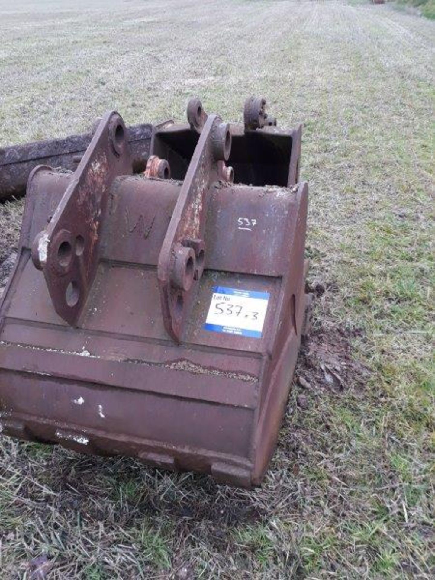 3 X EXCAVATOR BUCKETS VARIOUS SIZES