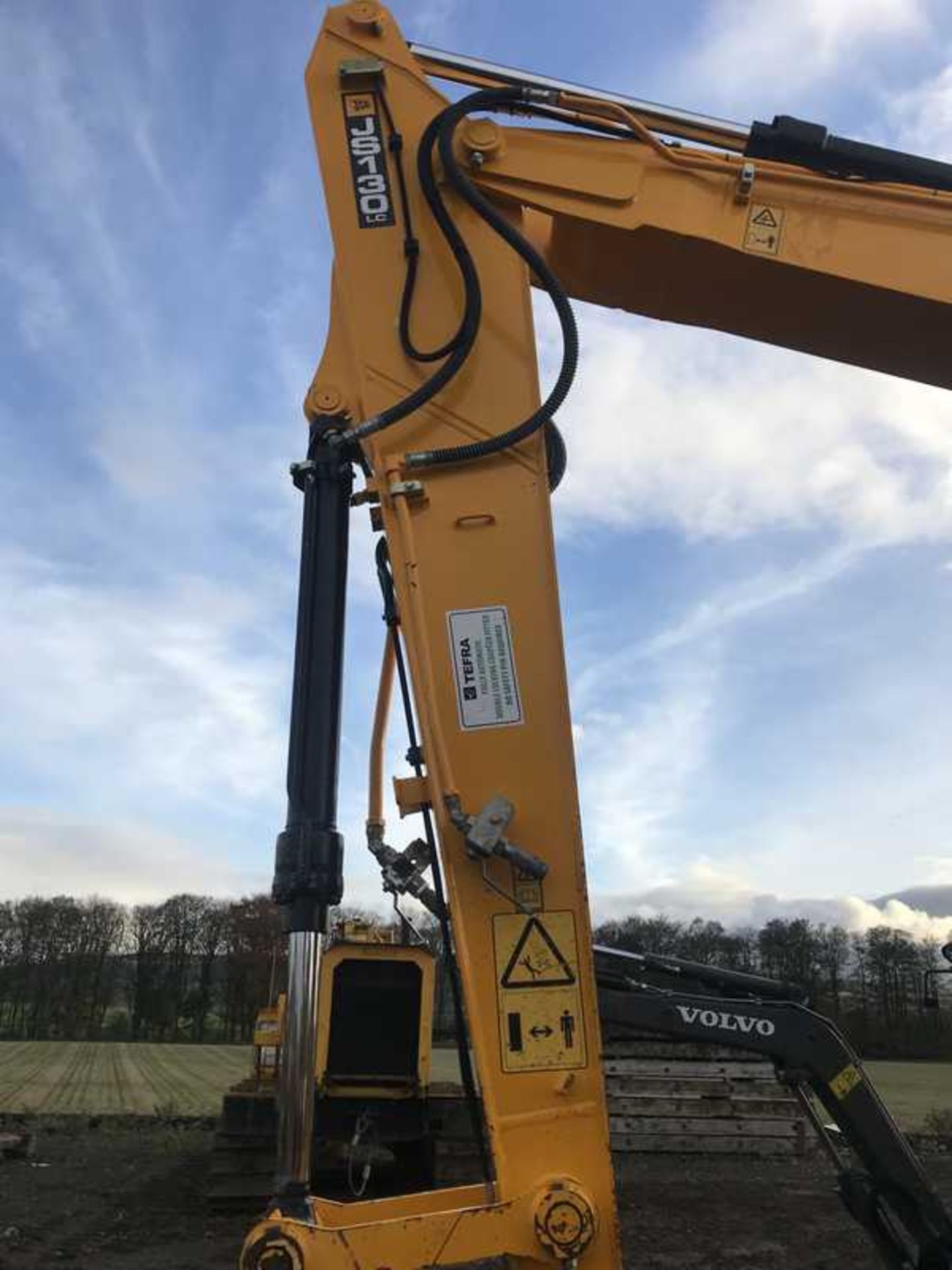 2014 JCB JS130LC c/w 700mm pads, hpw, q/hitch, vandal guards, air con, climate conrol VIN - JCBJS13E - Image 6 of 24